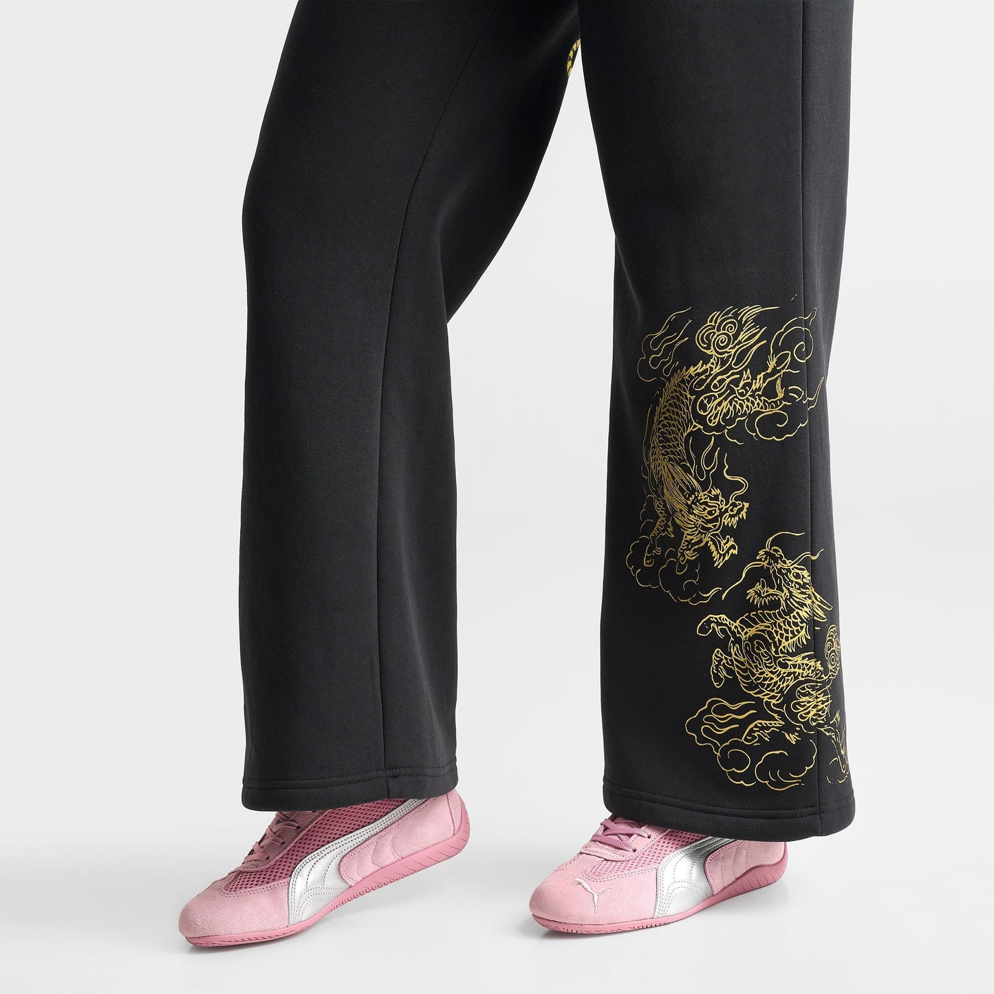 Women's Ed Hardy Mountain Tiger Fleece Jogger Pants - Black