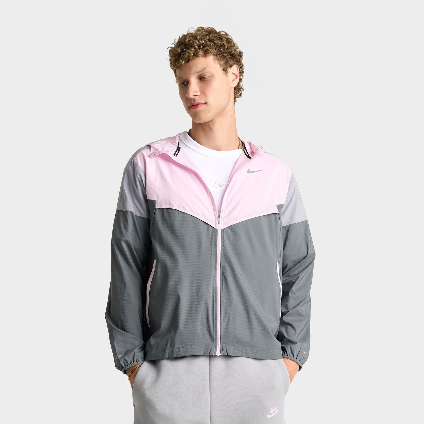 Men's Nike Impossibly Light Windrunner Running Jacket - Smoke Grey/Pink Foam/Wolf Grey