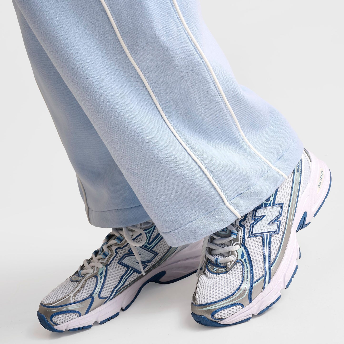 Women's New Balance Piped Wide-Leg Jogger Pants - Oxford Blue