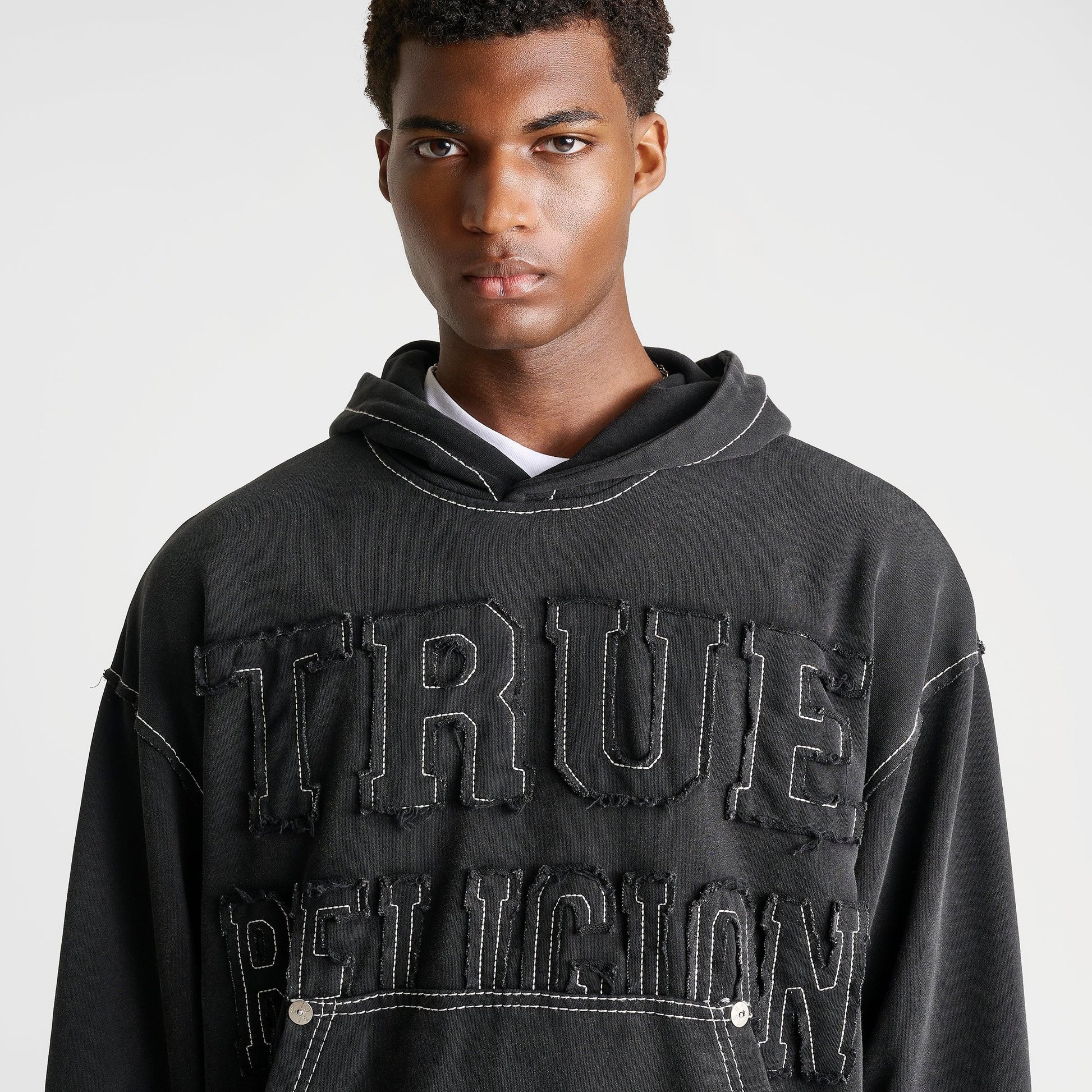 Men's True Religion Logo Appliqué Big T Boxy Hoodie - Black
