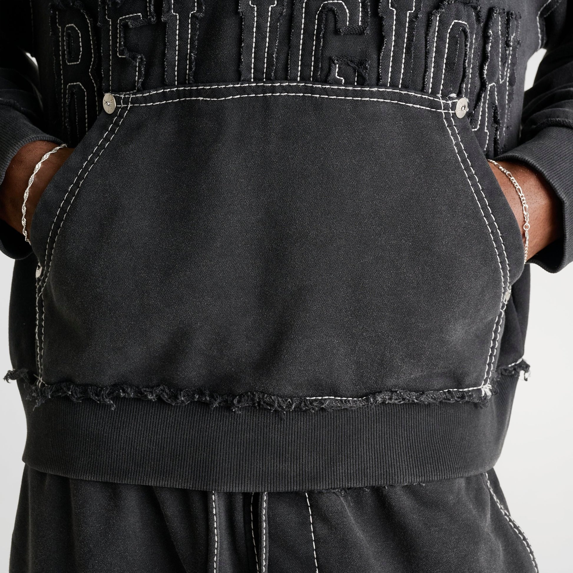 Men's True Religion Logo Appliqué Big T Boxy Hoodie - Black