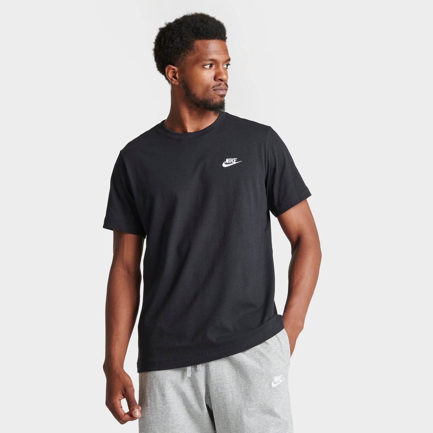 Nike Sportswear Club T-Shirt - Black/White