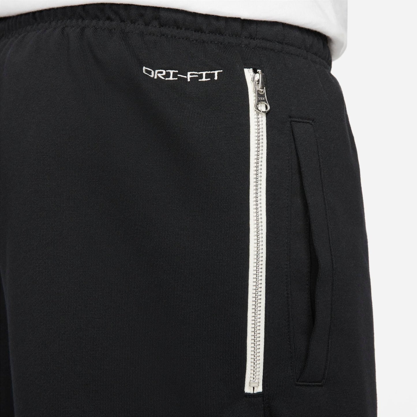 Men's Nike Dri-FIT Standard Issue French Terry Shorts - Black/Pale Ivory