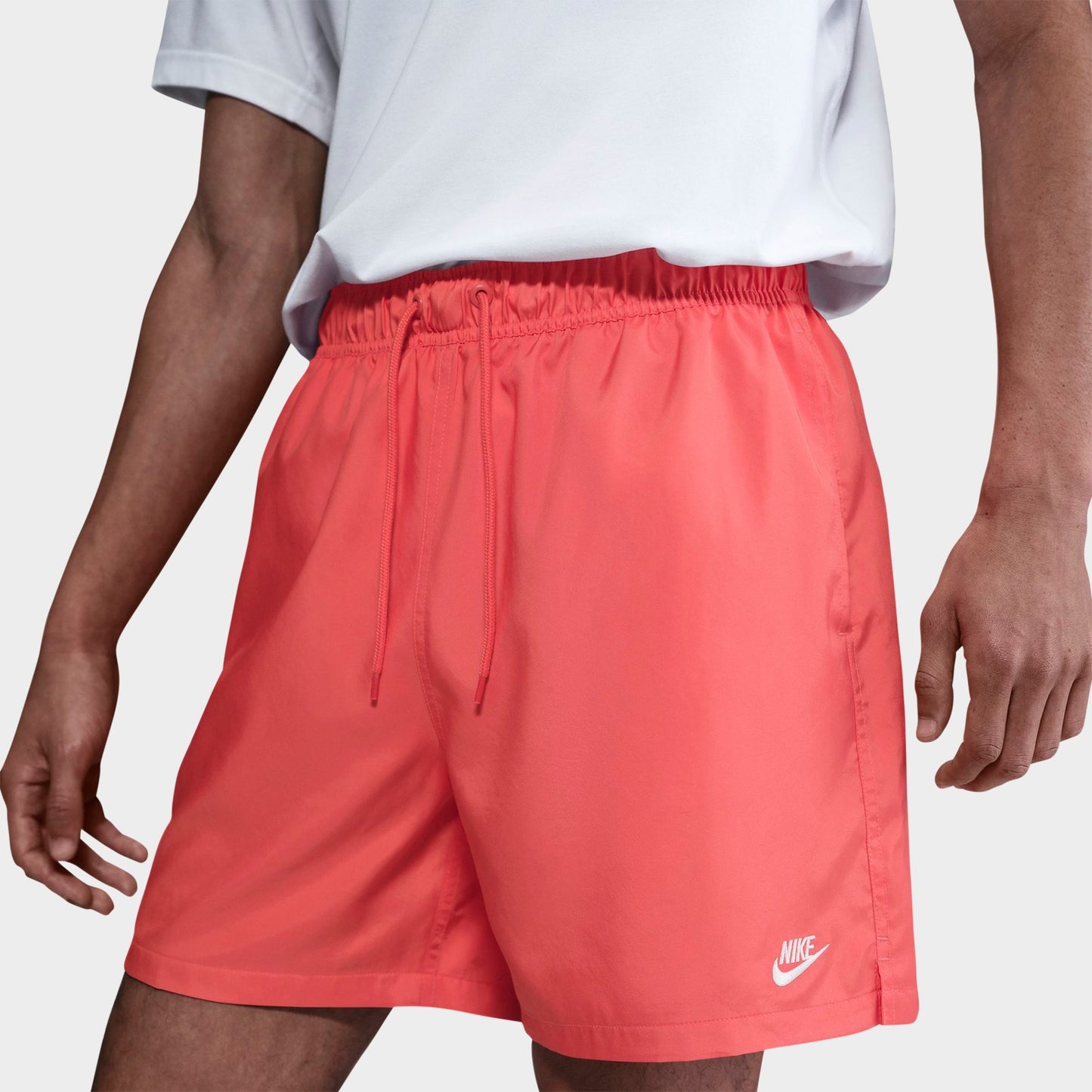 Men's Nike Club Woven 6" Flow Shorts - Magic Ember/White