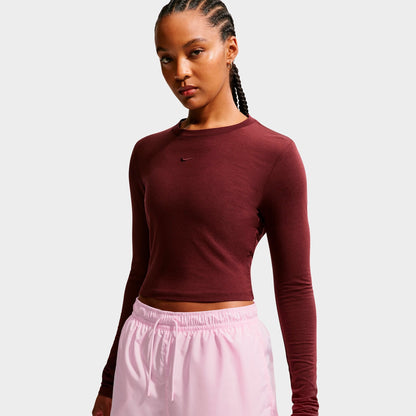 Women's Nike Sportswear Classic Mid-Rise Woven Shorts - Pink Foam/Sail