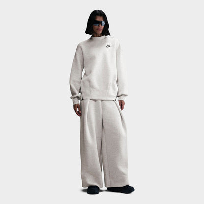 Women's Nike Sportswear Tech Fleece Oversized Crewneck Sweatshirt - Light Grey/Heather/Black