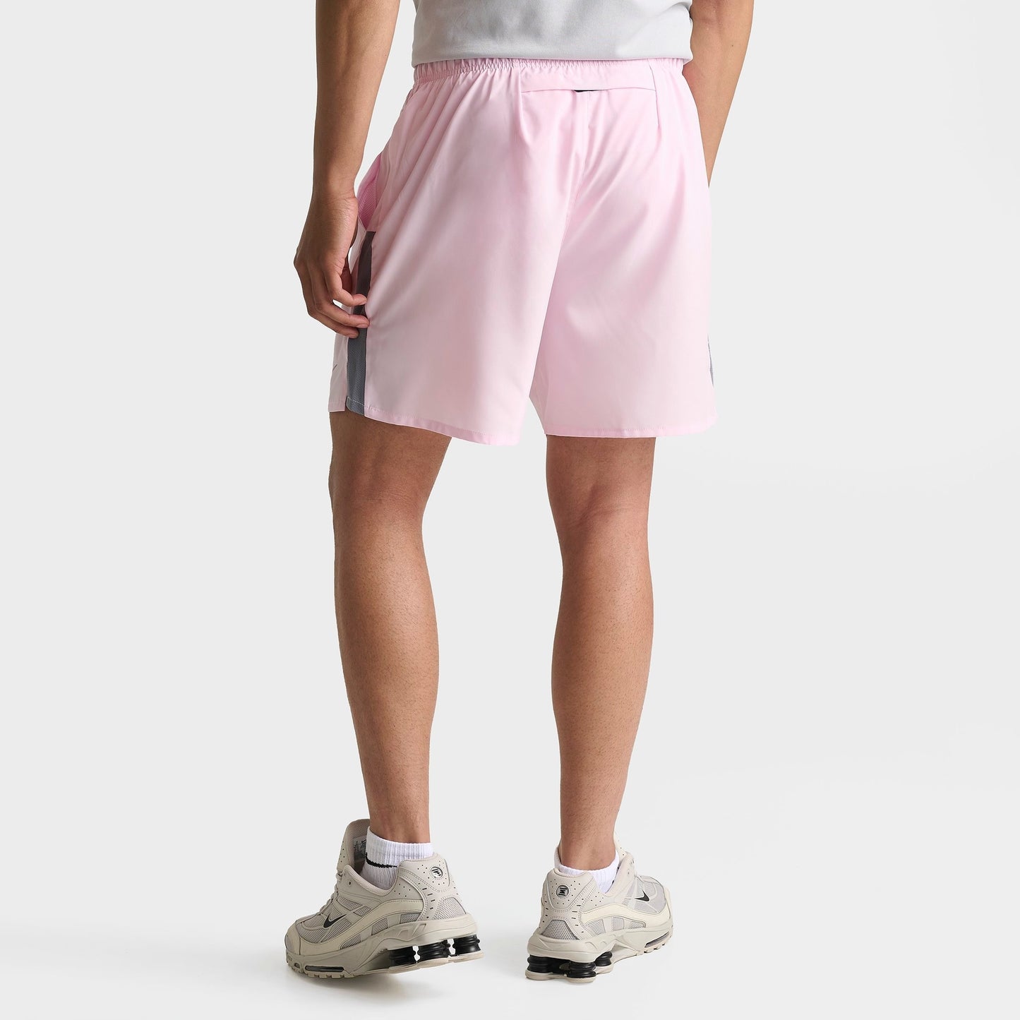 Men's Nike Dri-FIT Challenger Brief-Lined 7" Running Shorts - Pink Foam/Smoke Grey