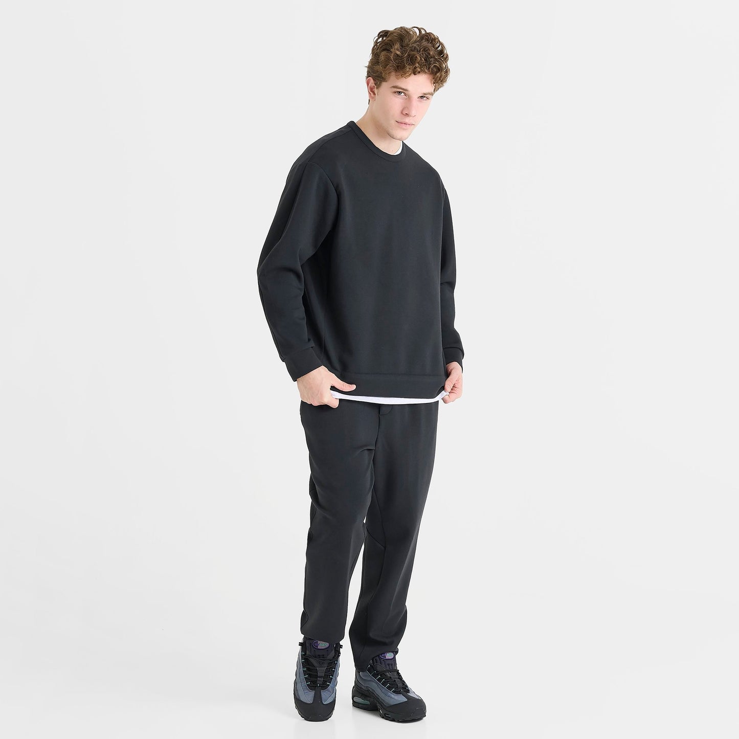 Men's Nike 24.7 ImpossiblySoft Dri-FIT Crewneck Sweatshirt - Black/Dark Smoke Grey