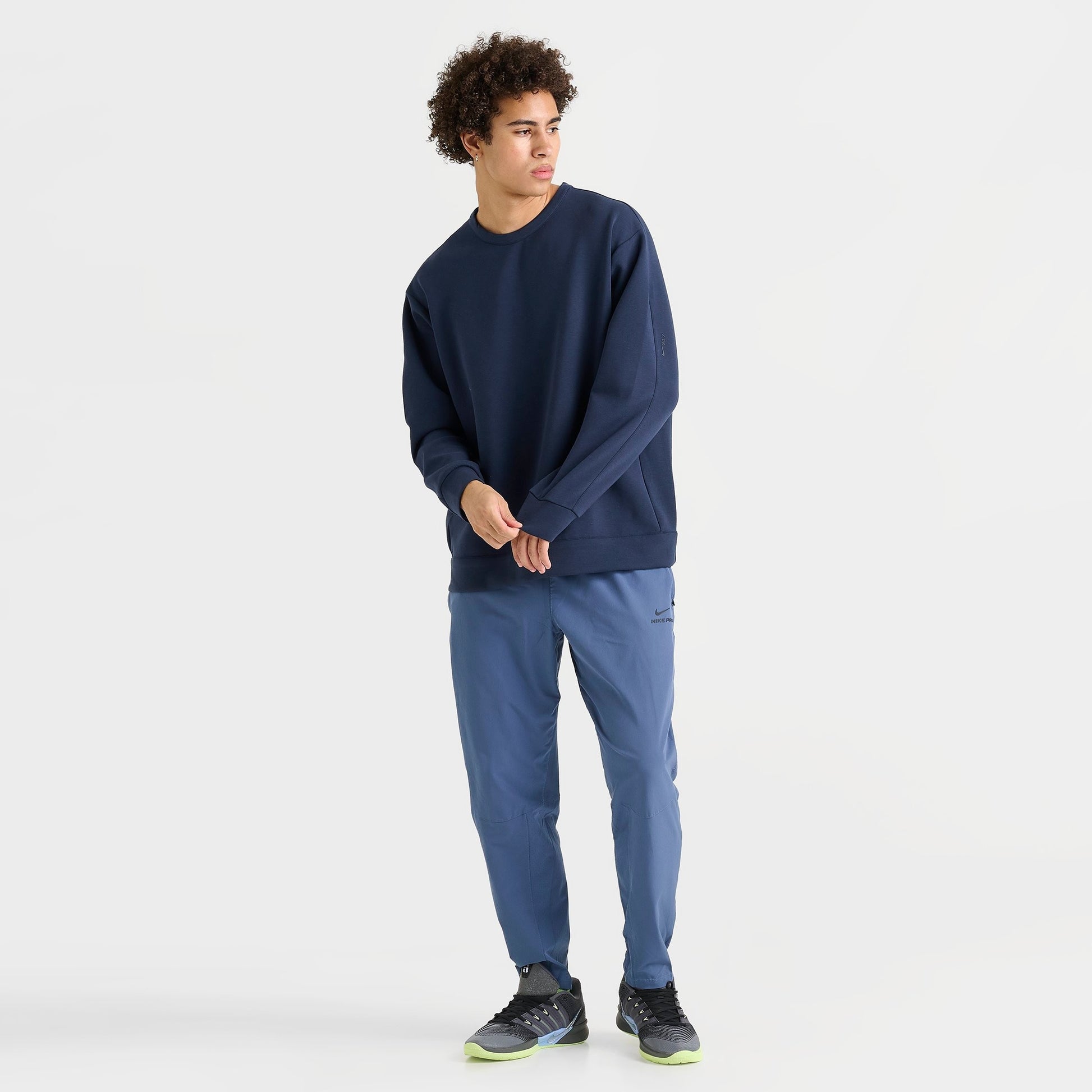 Men's Nike 24.7 ImpossiblySoft Dri-FIT Crewneck Sweatshirt - Obsidian/Dark Obsidian
