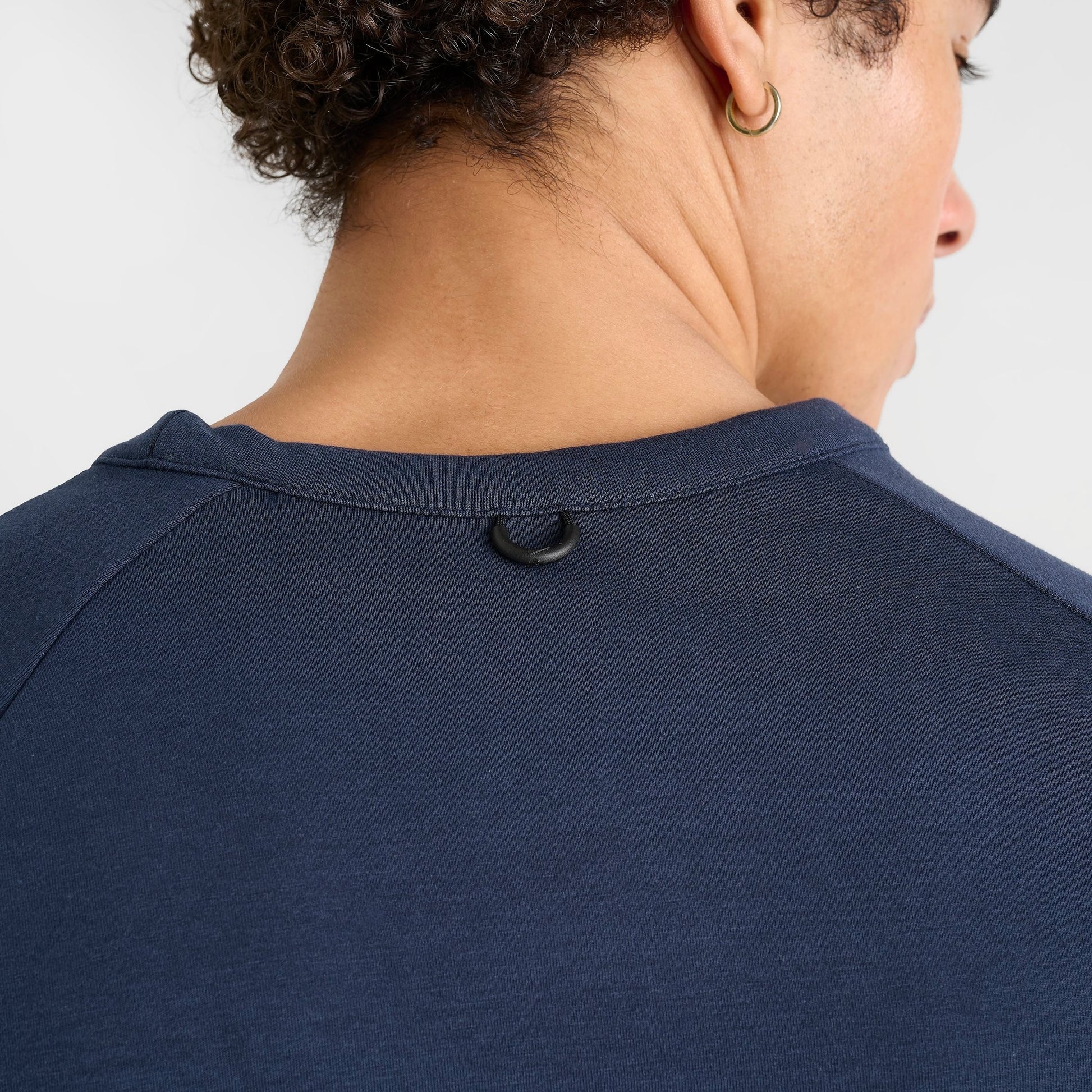 Men's Nike 24.7 ImpossiblySoft Dri-FIT Crewneck Sweatshirt - Obsidian/Dark Obsidian