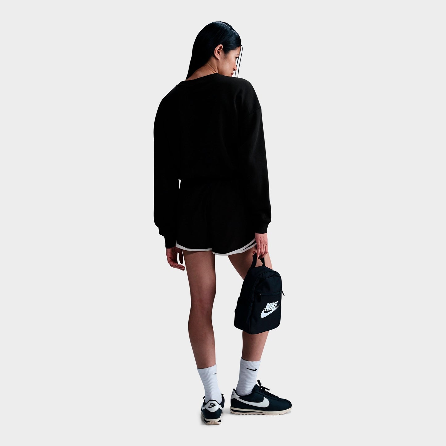 Women's Nike Sportswear Club Fleece Loose Crewneck Sweatshirt - Black/White