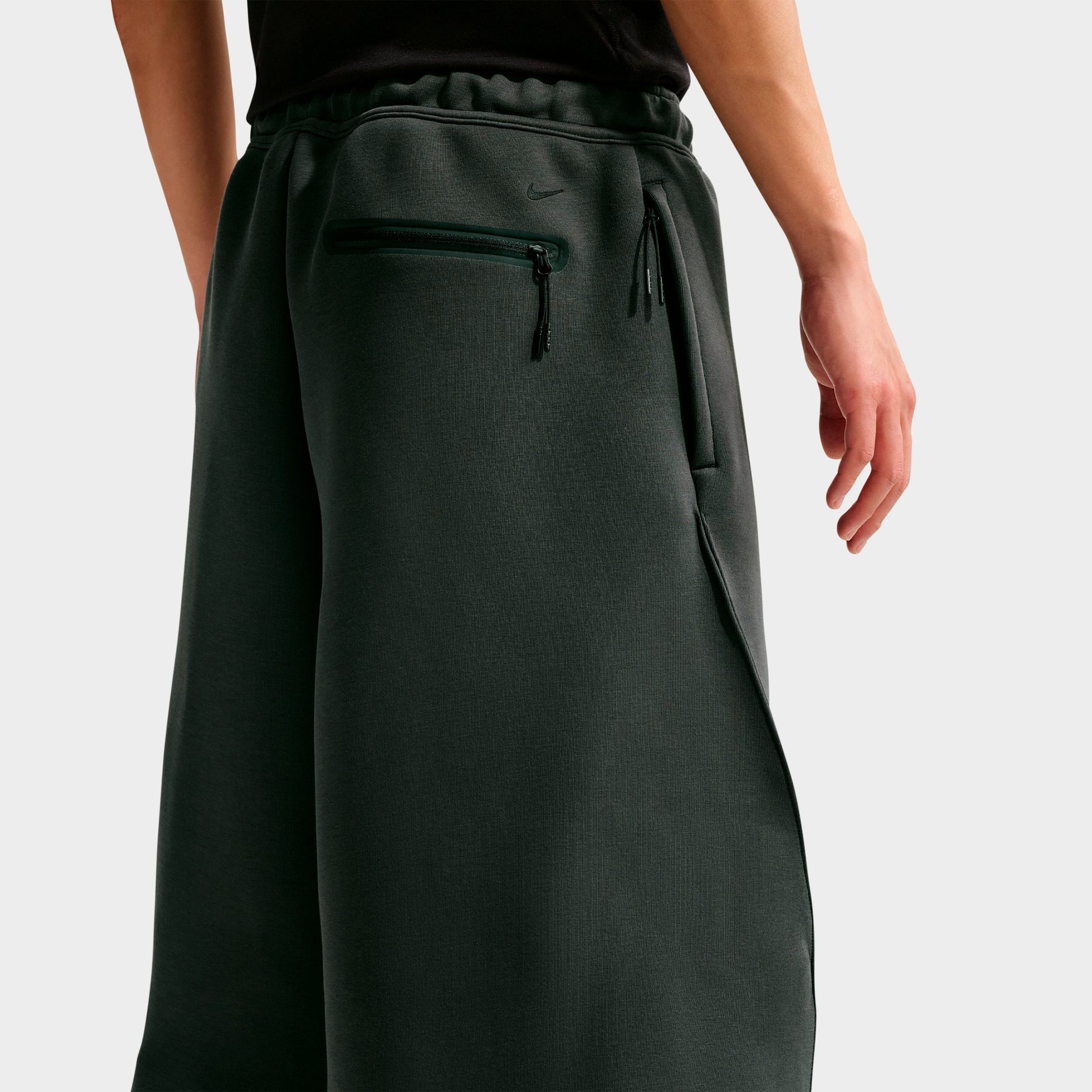 Men's Nike Sportswear Tech Fleece Oversized Fit Shorts - Anthracite/Black