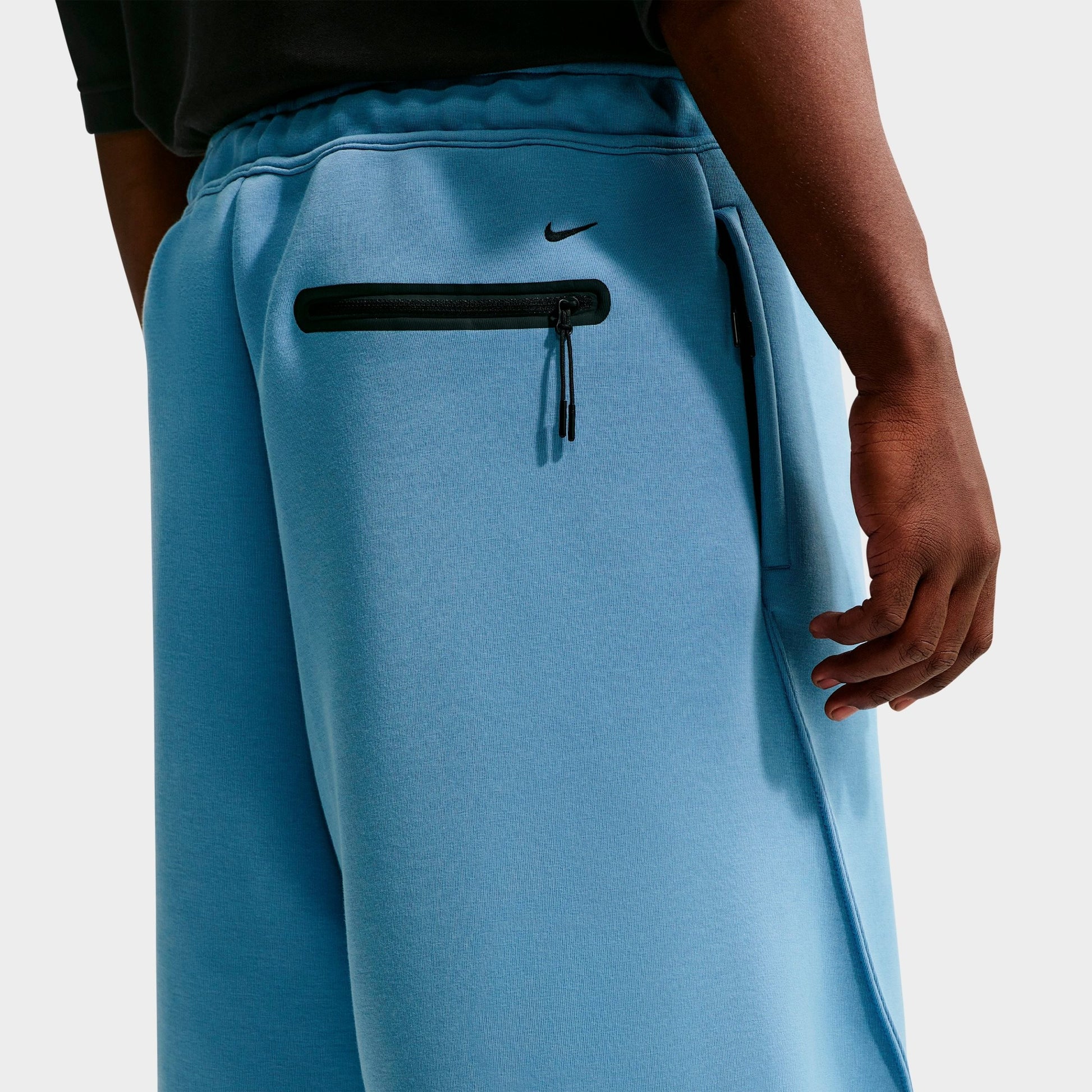 Men's Nike Sportswear Tech Fleece Oversized Fit Shorts - Work Blue/Black