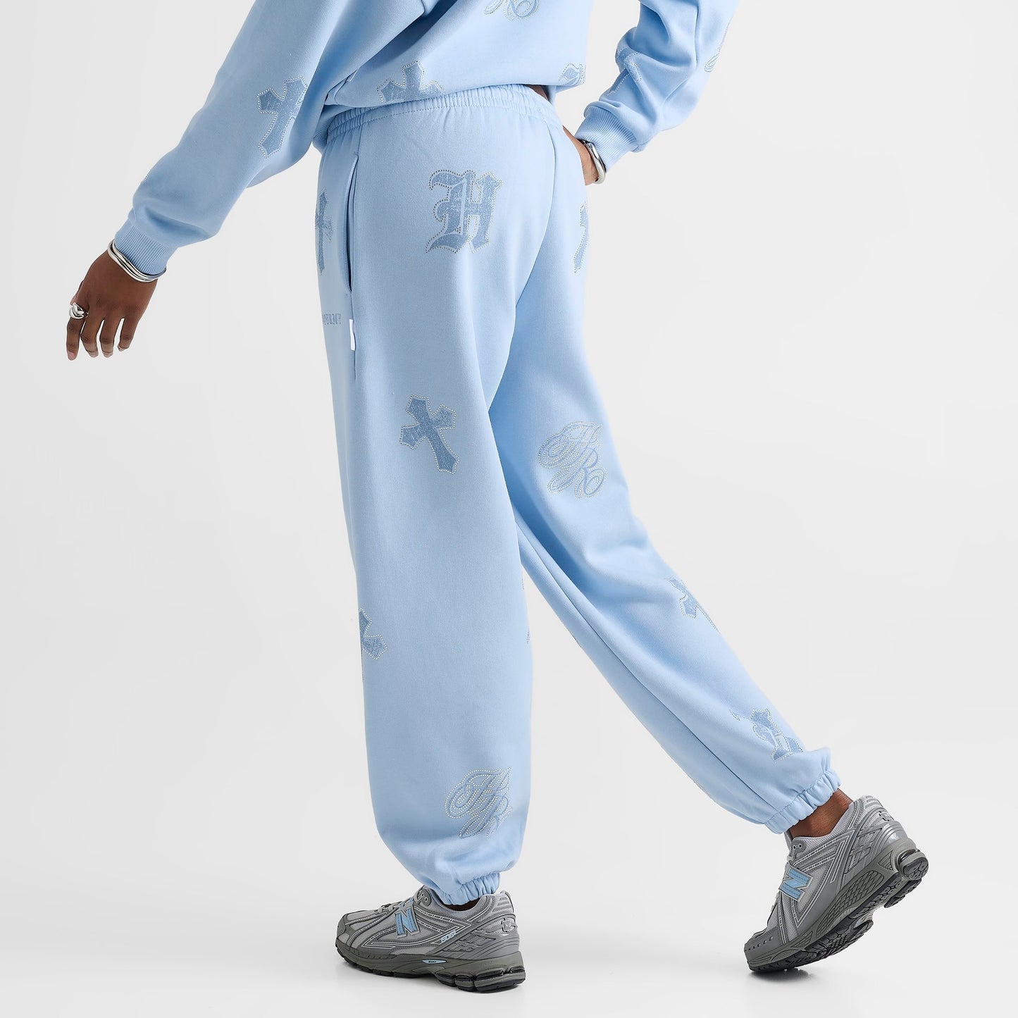Women's Hoodrich Scarlet Oversized Jogger Pants - Clear Sky