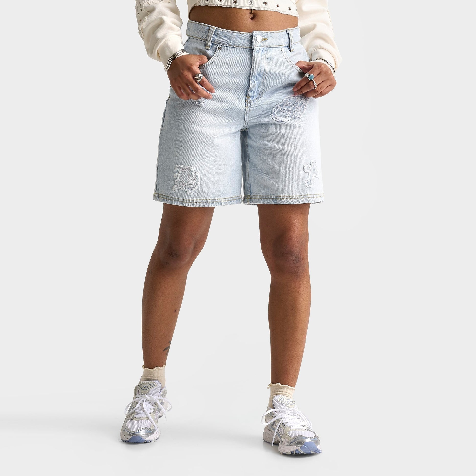 Women's Hoodrich Mist Appliqué Denim Shorts - Light Blue Wash