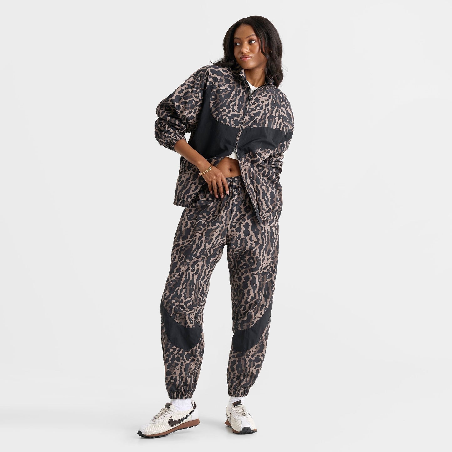 Women's Nike Sportswear Woven Printed Jogger Pants - Black/Black