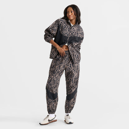 Women's Nike Sportswear Woven Printed Jogger Pants - Black/Black