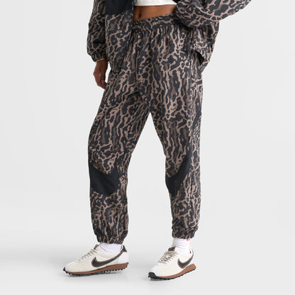 Women's Nike Sportswear Woven Printed Jogger Pants - Black/Black
