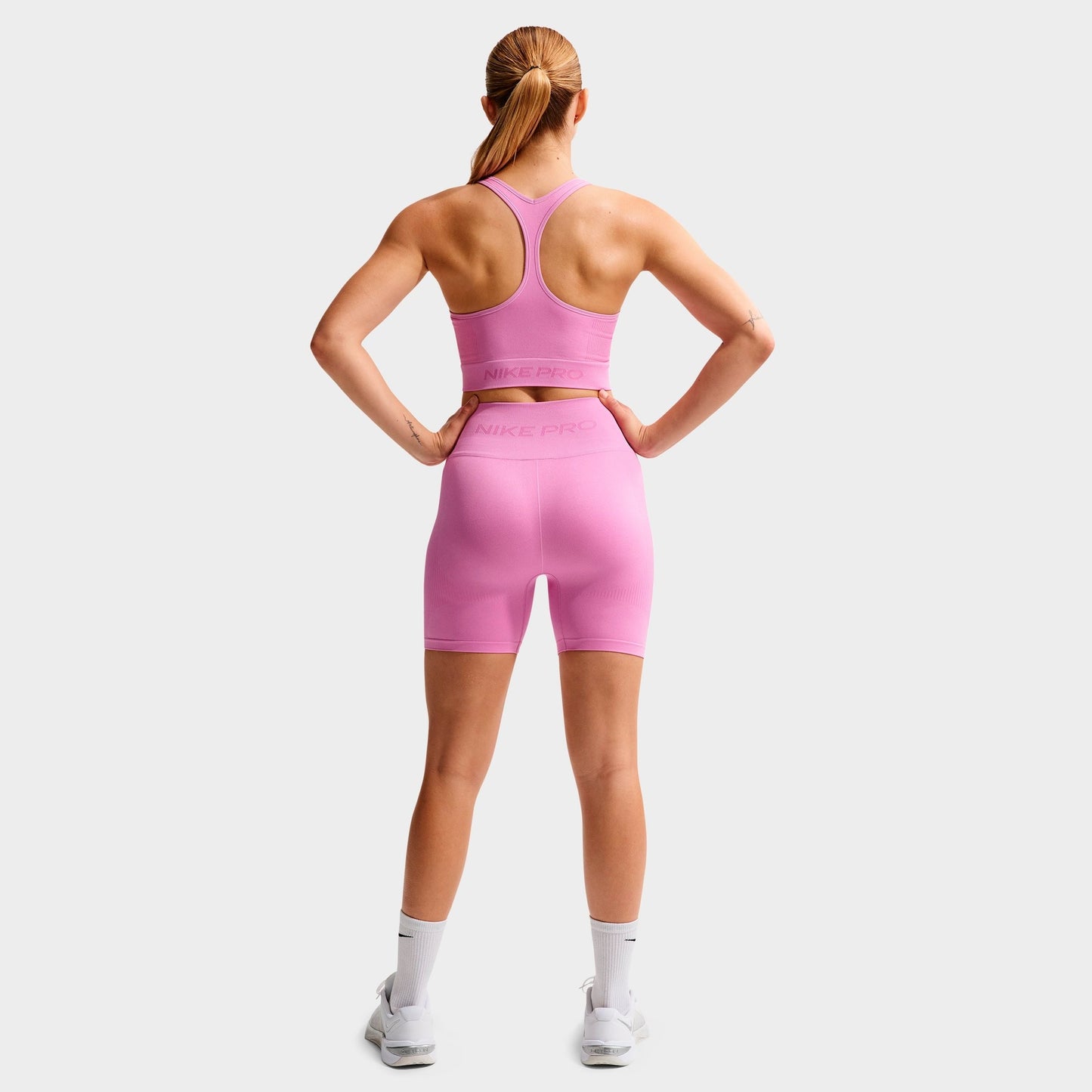 Women's Nike Pro Seamless Tank - Light Magenta