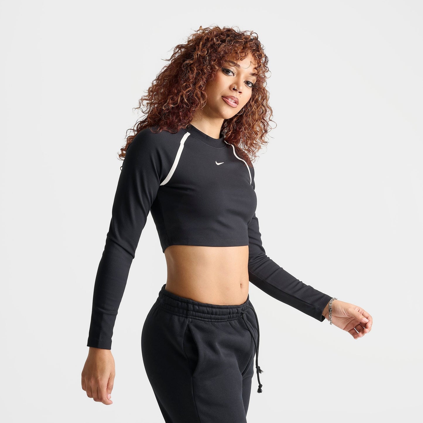 Women's Nike Sportswear Tight Long-Sleeve Crop Top - Black/Chalk