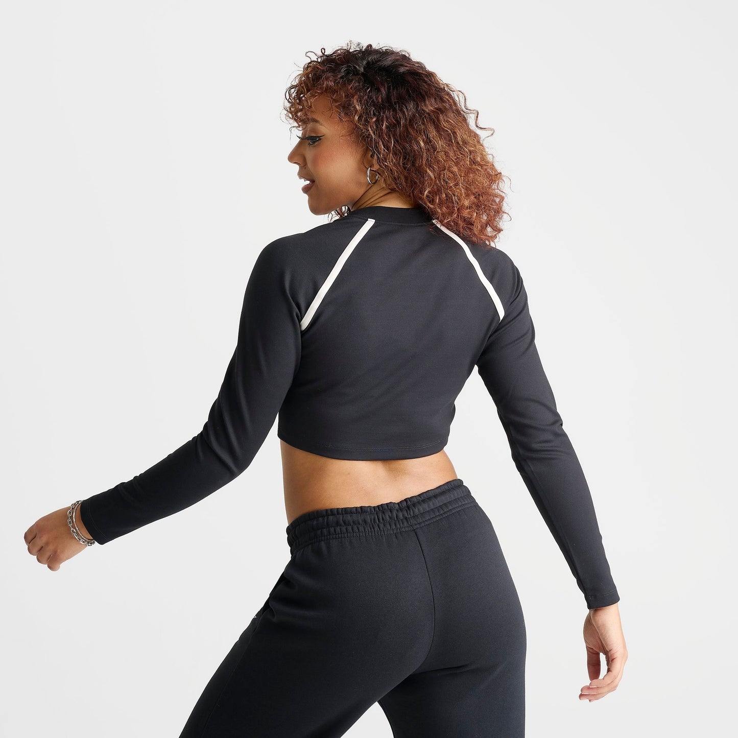 Women's Nike Sportswear Tight Long-Sleeve Crop Top - Black/Chalk