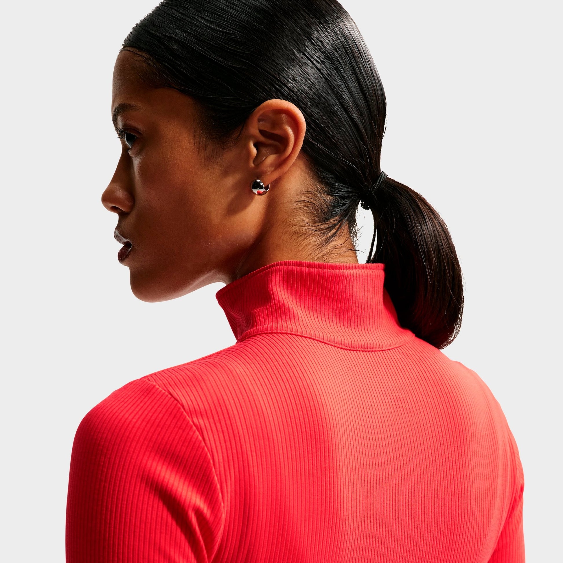 Women's Nike Sportswear Chill Knit Quarter-Zip Long-Sleeve Ribbed Top - Light Crimson/Sail
