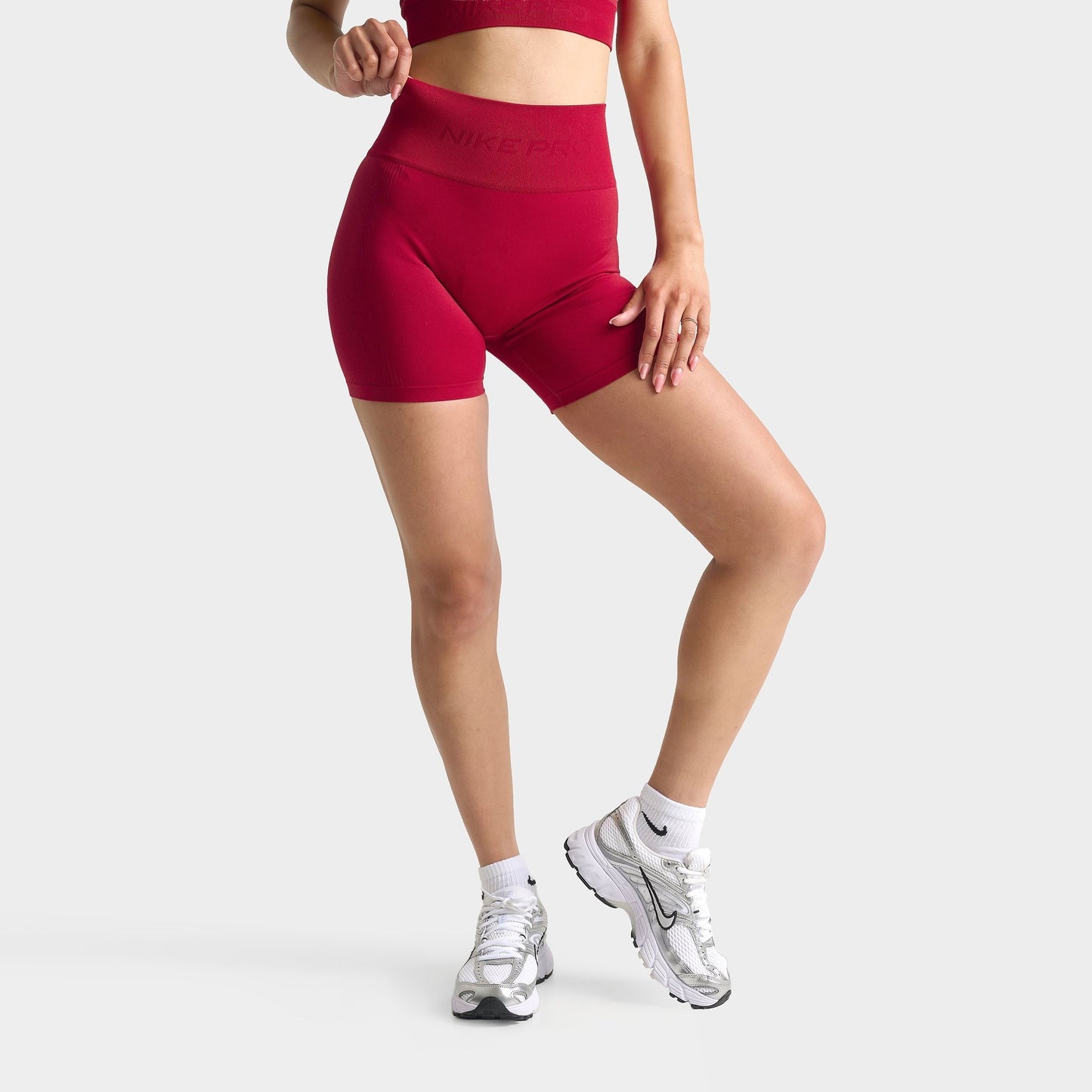 Women's Nike Pro Seamless Dri-FIT High-Waisted 5" Biker Shorts - Tough Red