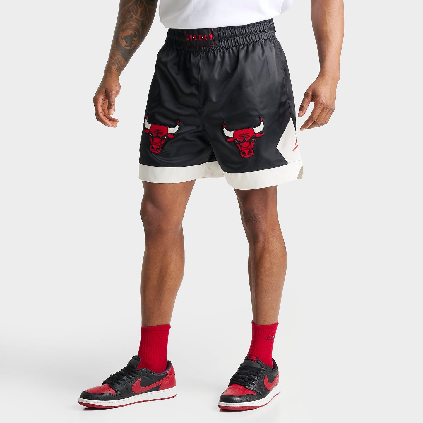 Men's Jordan Flight Muay Thai Woven Shorts - Black/Sail/University Red