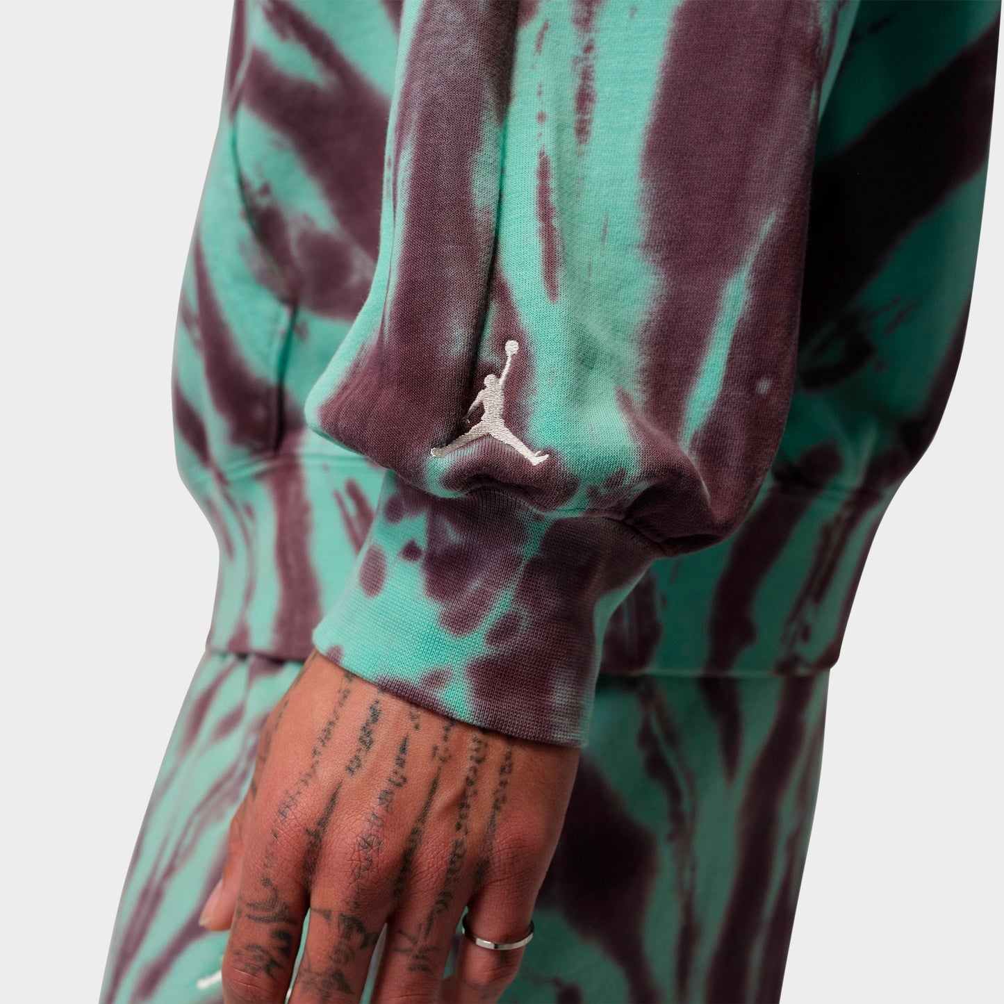 Men's Jordan Brooklyn Fleece Tie-Dye Festival Pullover Hoodie - Green Glow/Burgundy Ash/Pale Ivory