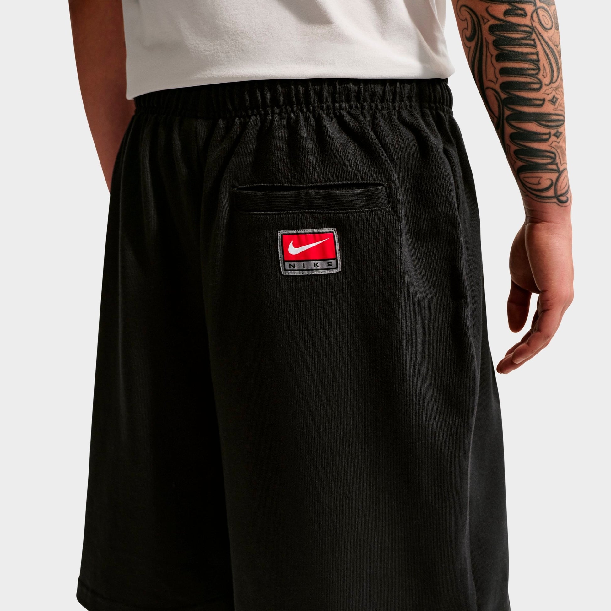 Men's Nike Life Midweight Chenille Knit Shorts - Black/University Gold