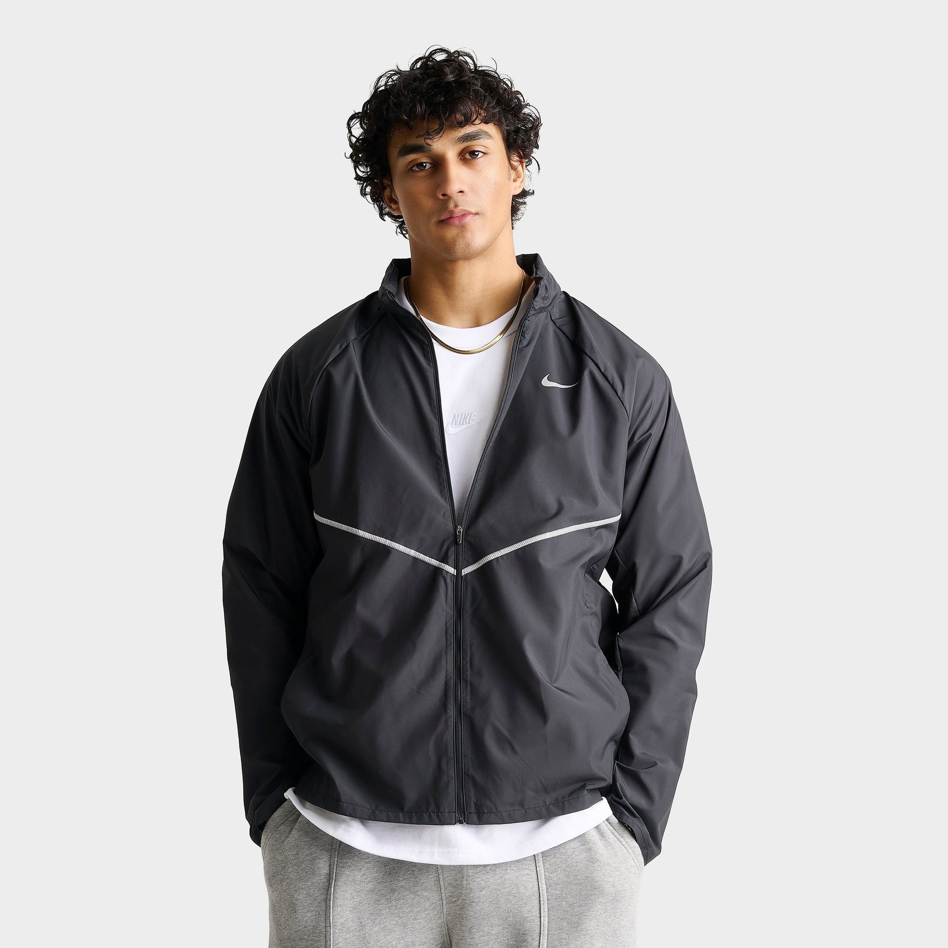 Men's Nike Miler Repel UV Protection Running Jacket - Black/Black/Reflective Silver