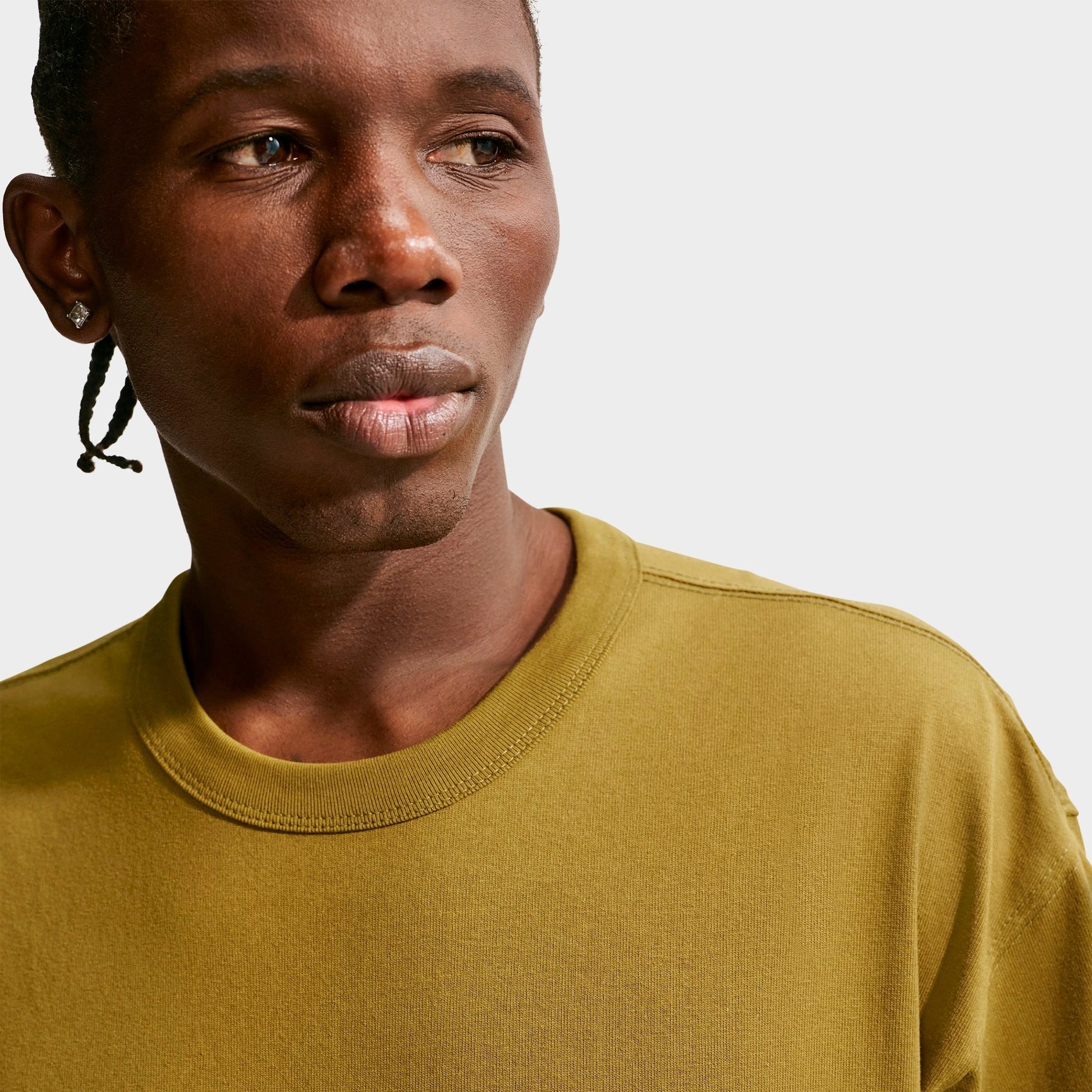 Men's Nike Sportswear Premium Essentials Futura T-Shirt - Olive Flak