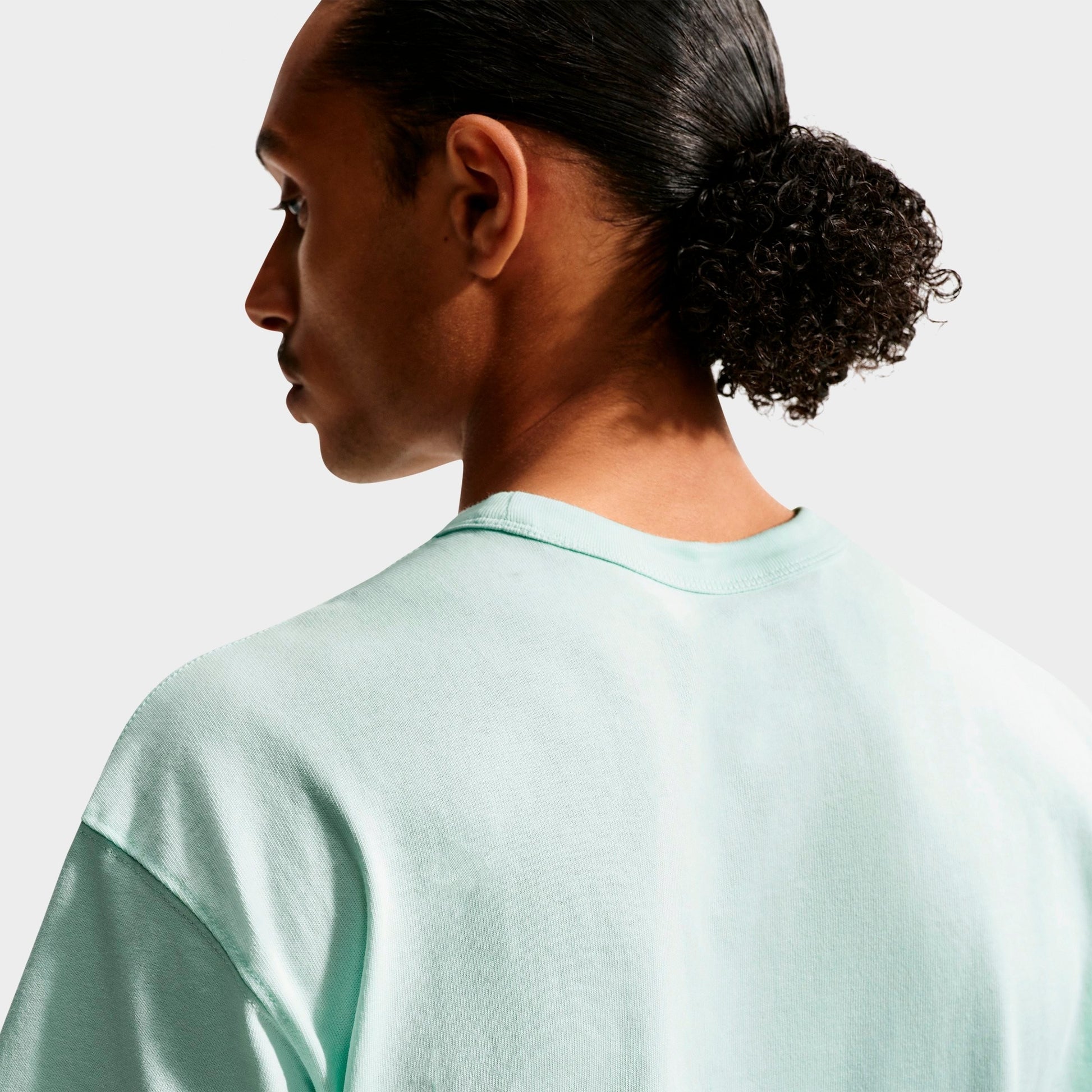Men's Nike Sportswear Premium Essentials Futura T-Shirt - Barely Green