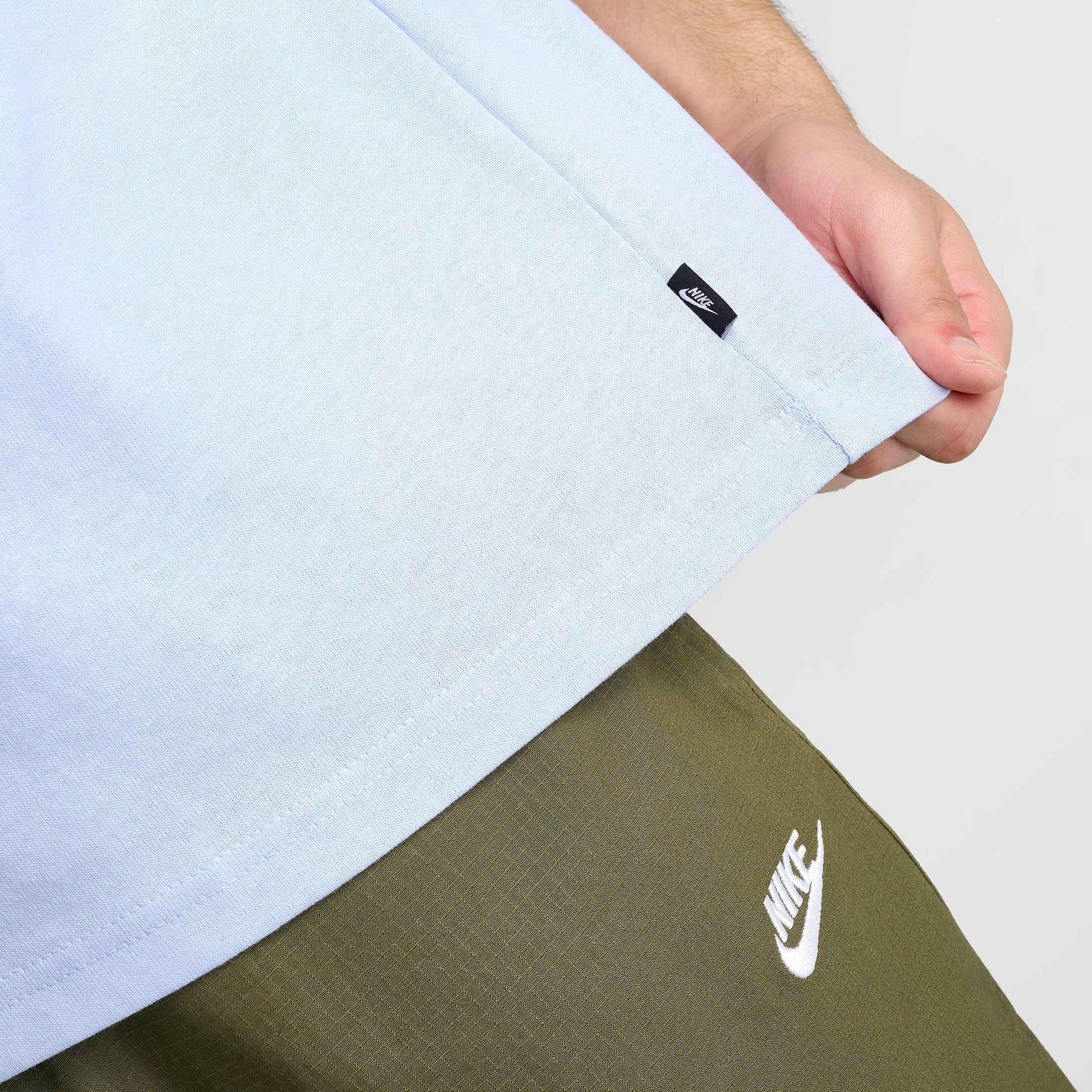 Men's Nike Sportswear Premium Essentials Futura T-Shirt - Hydrogen Blue