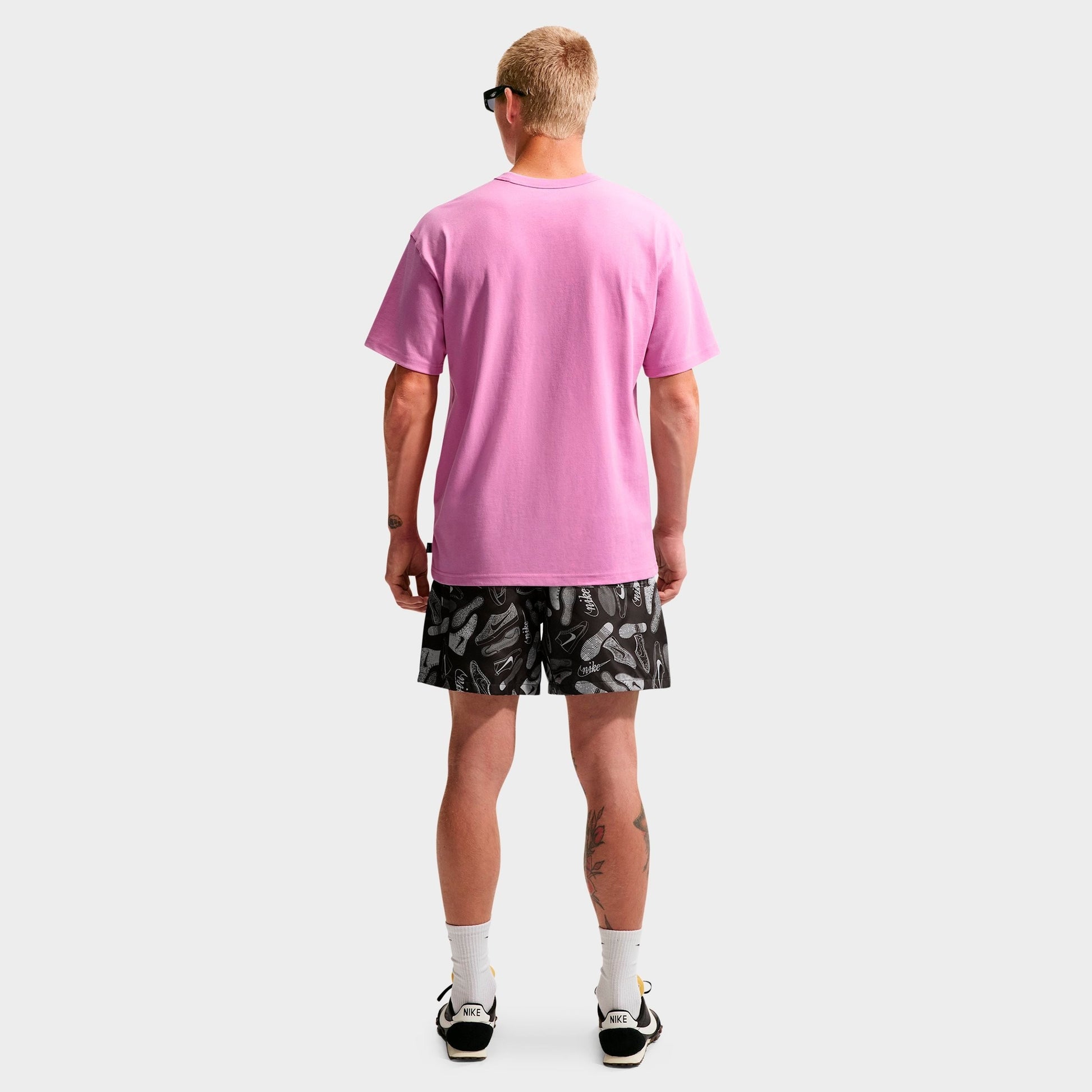 Men's Nike Sportswear Premium Essentials Futura T-Shirt - Light Magenta