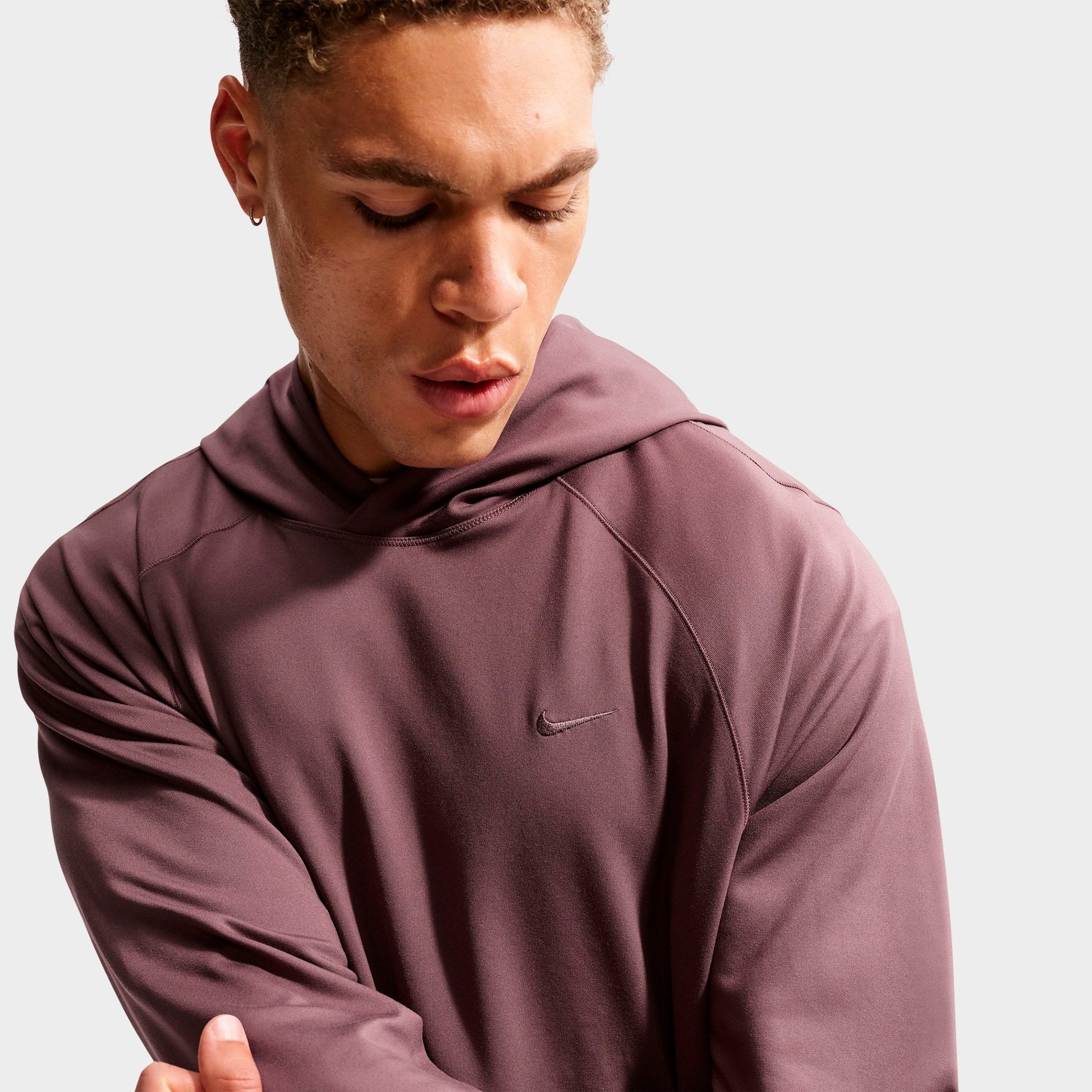 Men's Nike Primary NanoKnit Dri-FIT UV Protection Pullover Training Hoodie - Tattoo/Tattoo