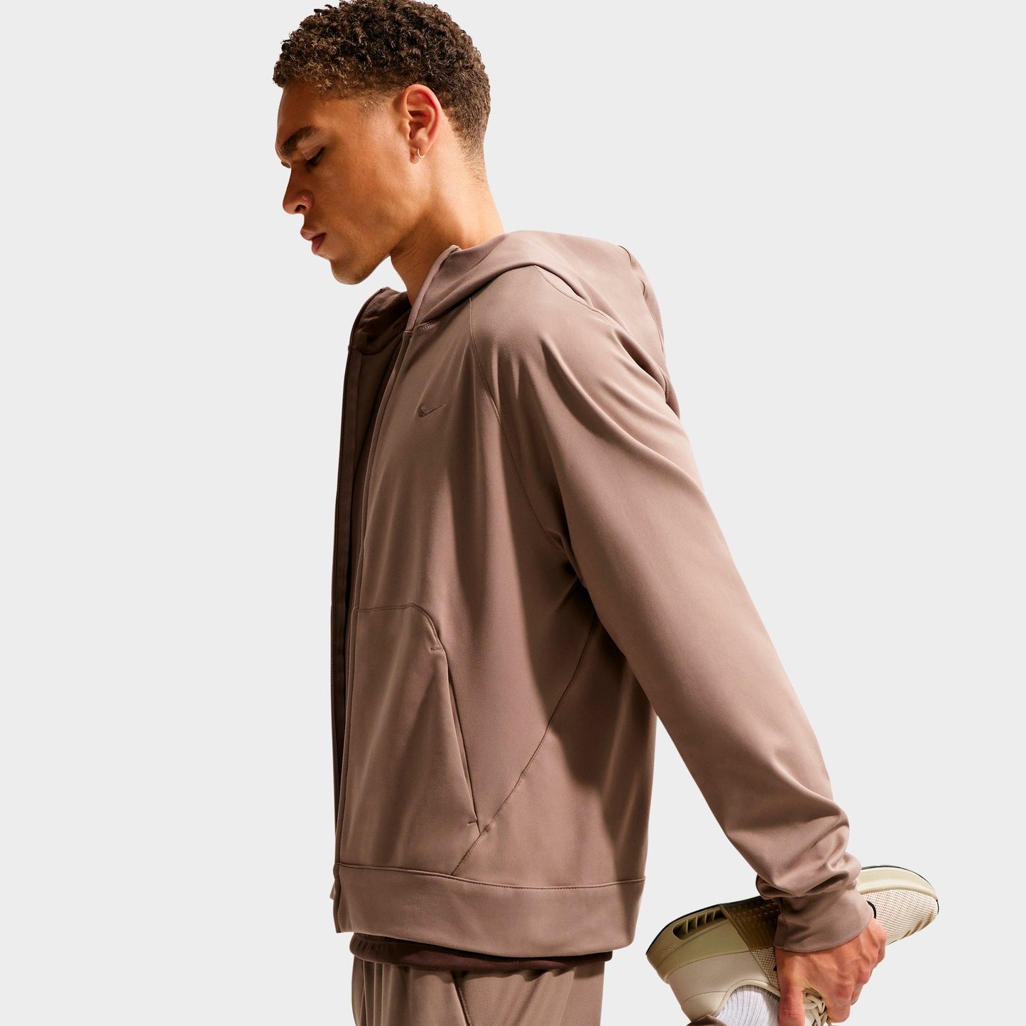 Men's Nike Primary NanoKnit Dri-FIT UV Protection Full-Zip Training Hoodie - Mink Brown/Mink Brown