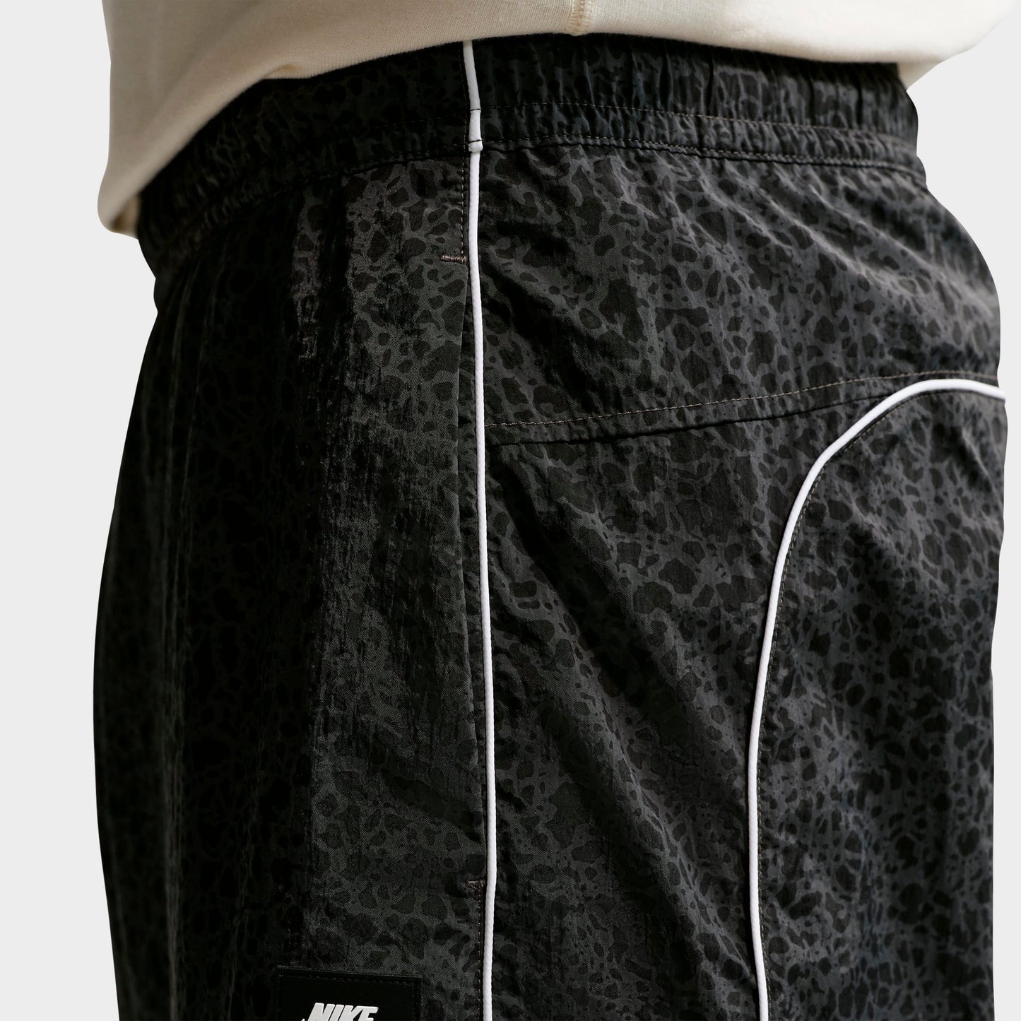 Men's Nike Air Safari Print Woven Pants - Obsidian