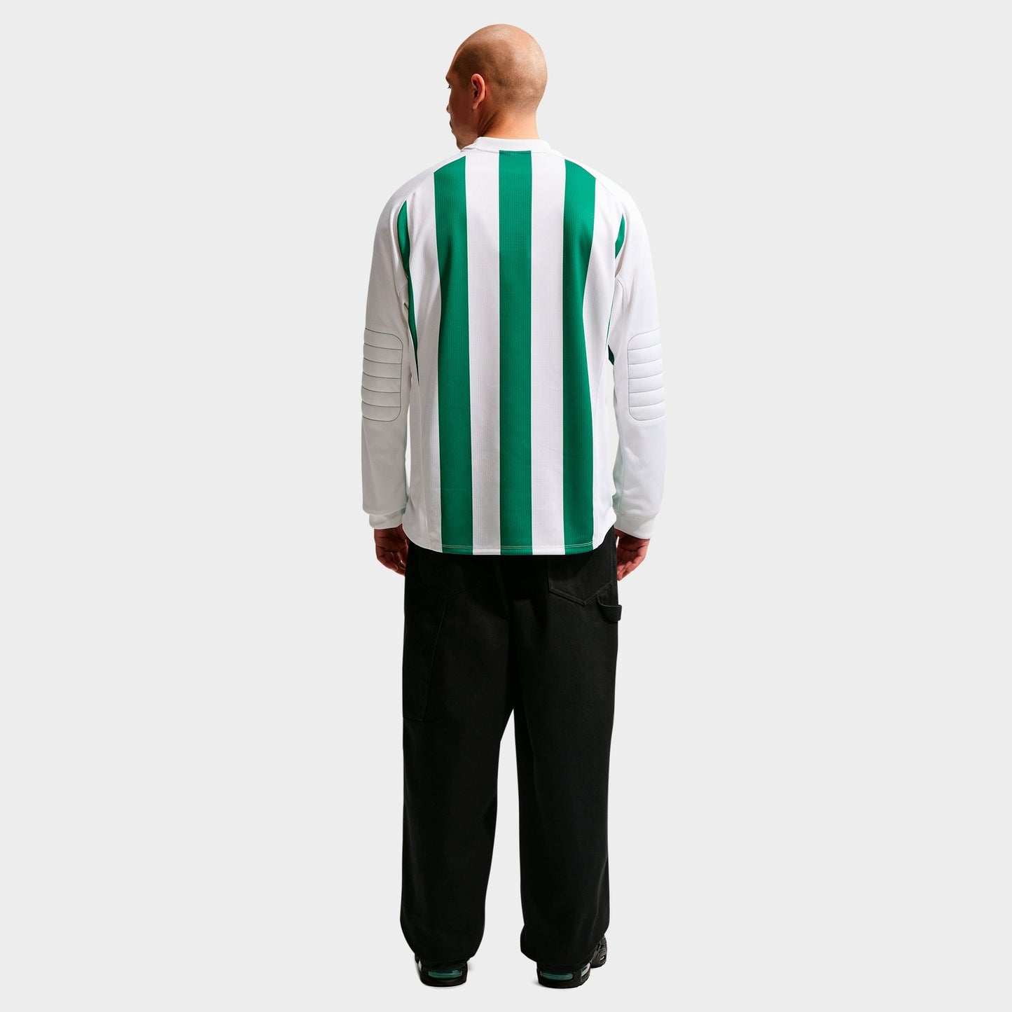 Men's Nike Sportswear Club Goalie Top - Malachite/White/Lightning
