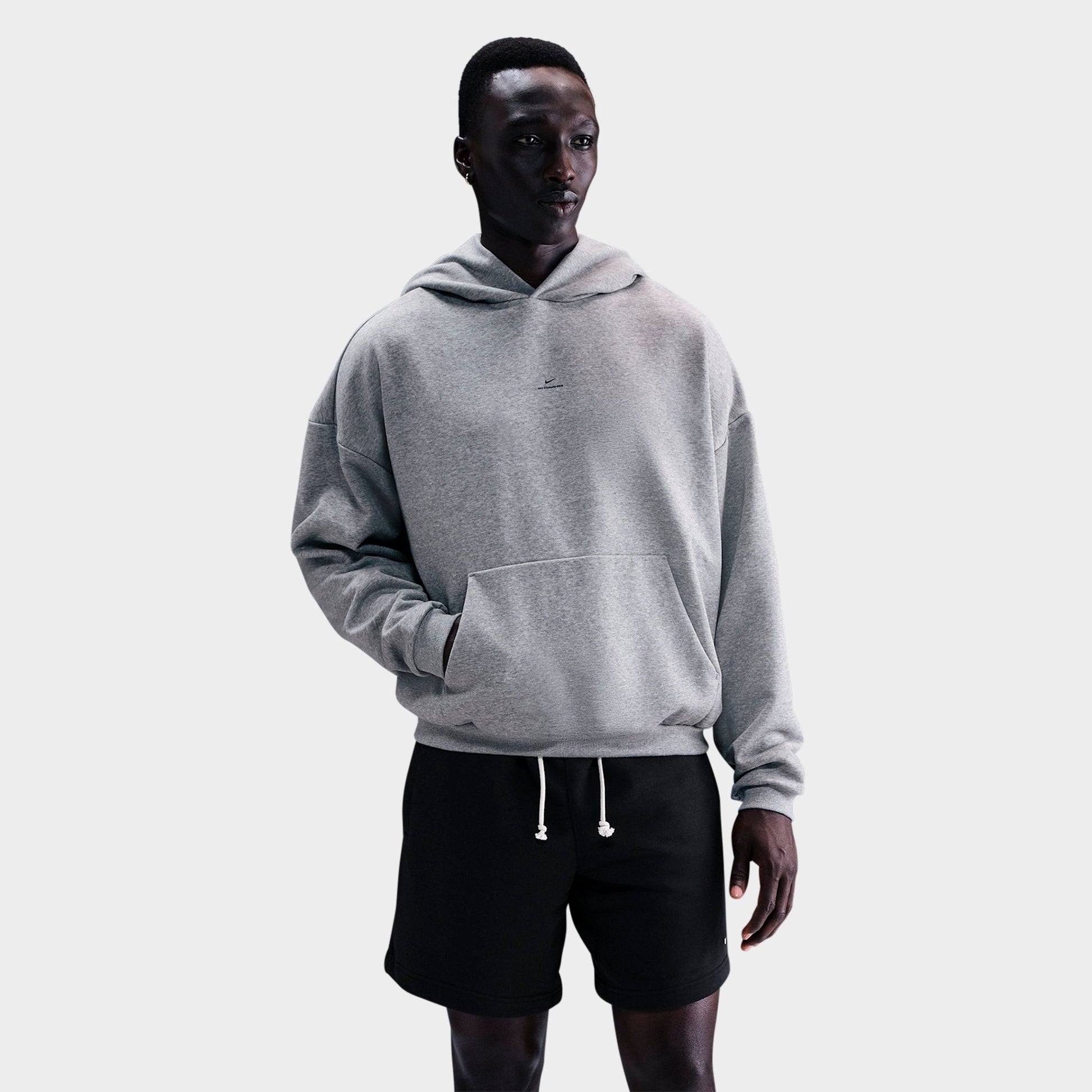 Men's Nike Standard Issue Therma-FIT Brushed Basketball Pullover Hoodie - Dark Grey Heather/Black