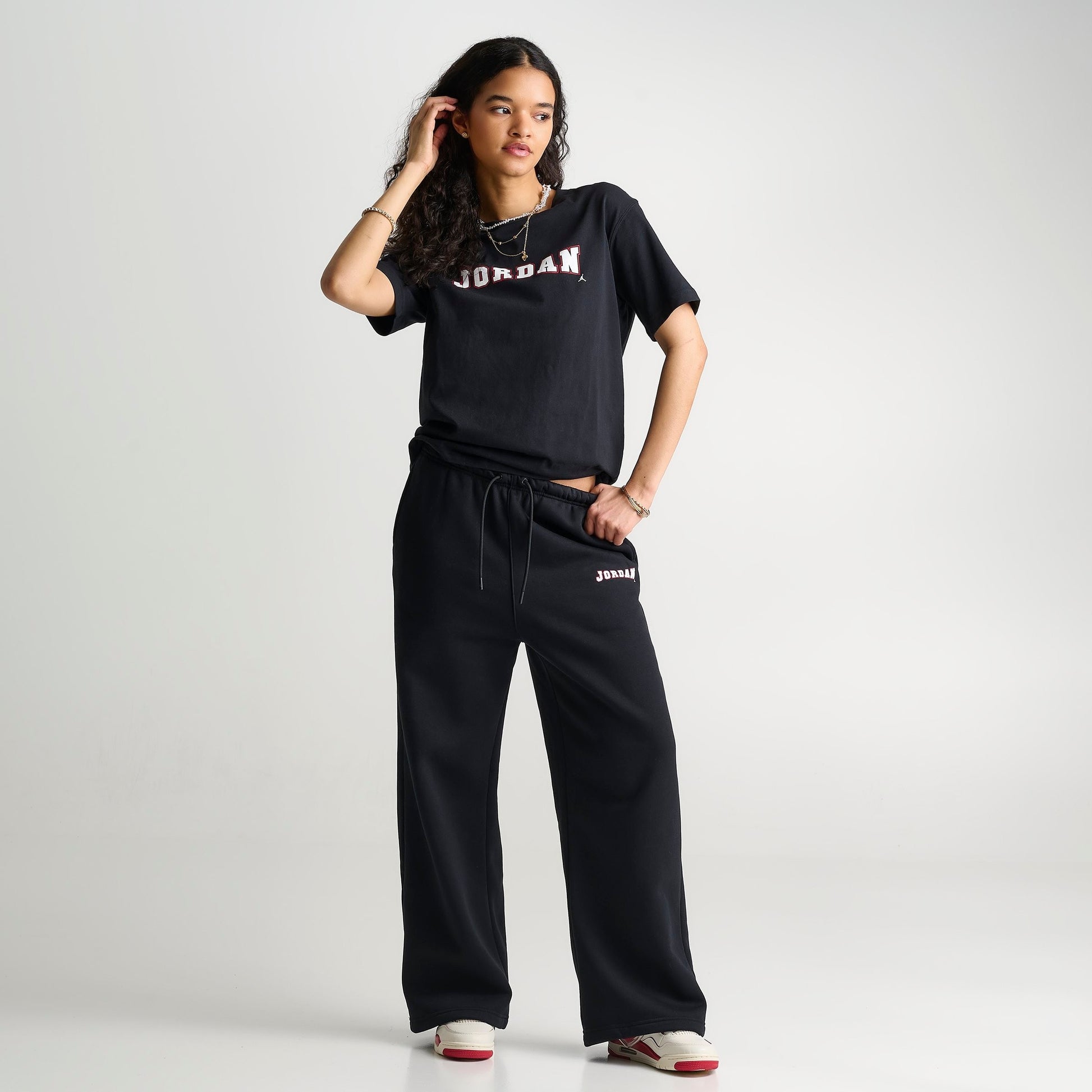 Women's Jordan Varsity Graphic T-Shirt - Black/White