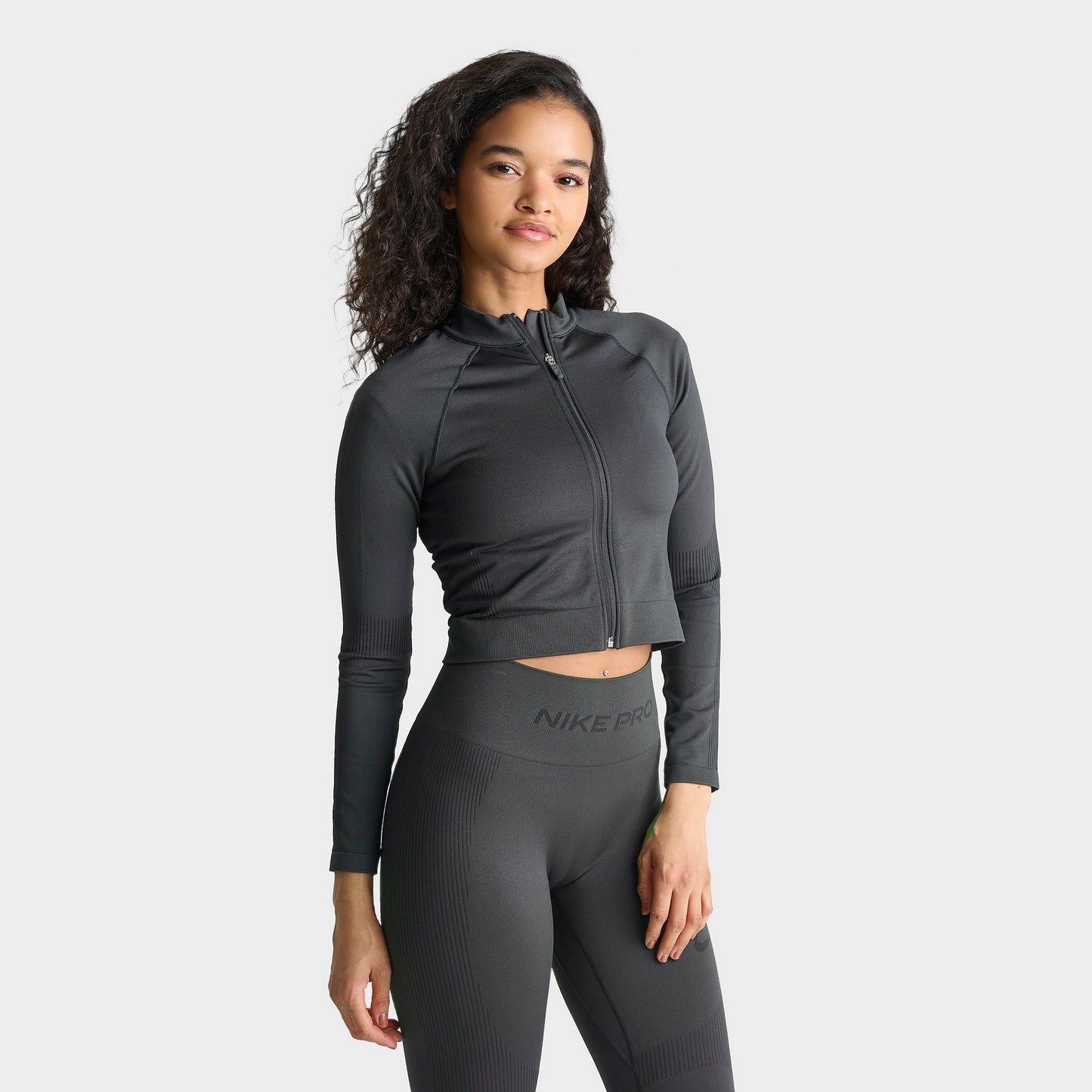 Women's Nike Pro Seamless Cropped Full-Zip Training Top - Dark Smoke Grey