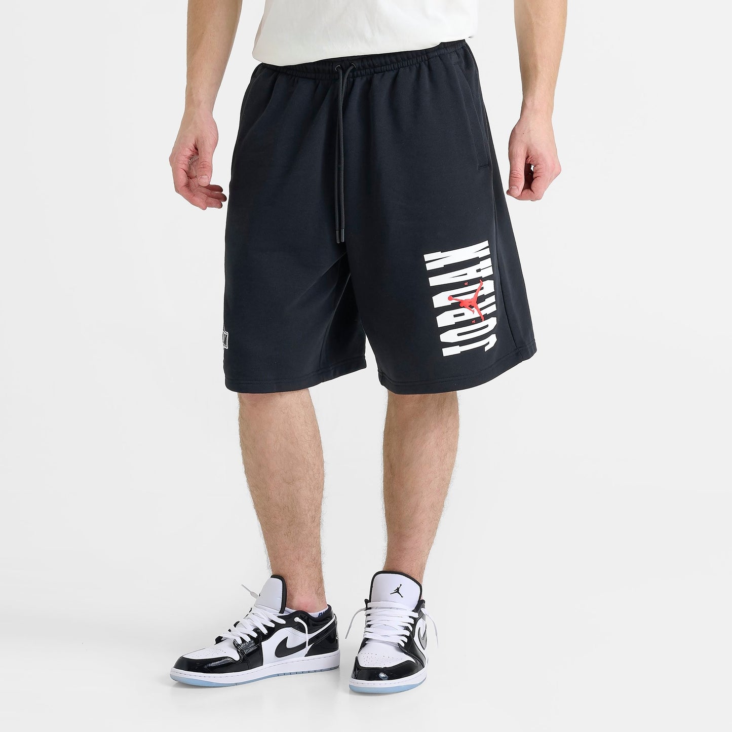 Men's Jordan Brooklyn Varsity Fleece Shorts - Black/Chile Red