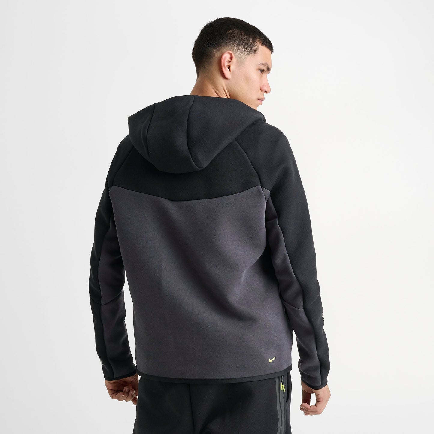 Men's Nike Tech Fleece Air Max Full-Zip Windrunner Jacket - Black/Dark Smoke Grey/Neon Yellow