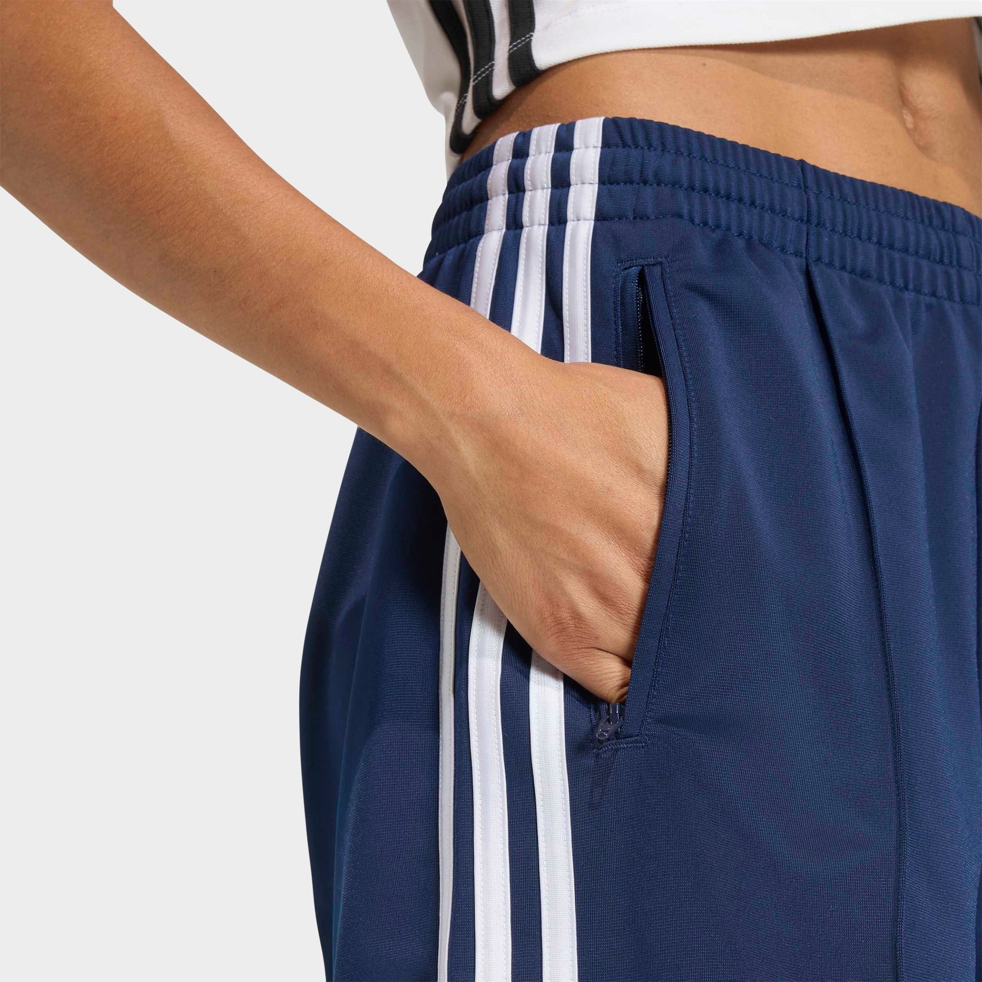 Women's adidas Originals Firebird Classic Shorts - Night Indigo/White