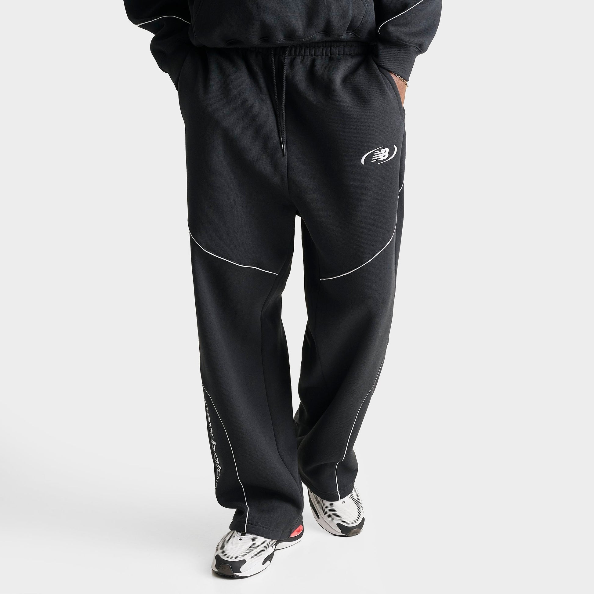 Men's New Balance Trackside Fleece Sweatpants - Black/White