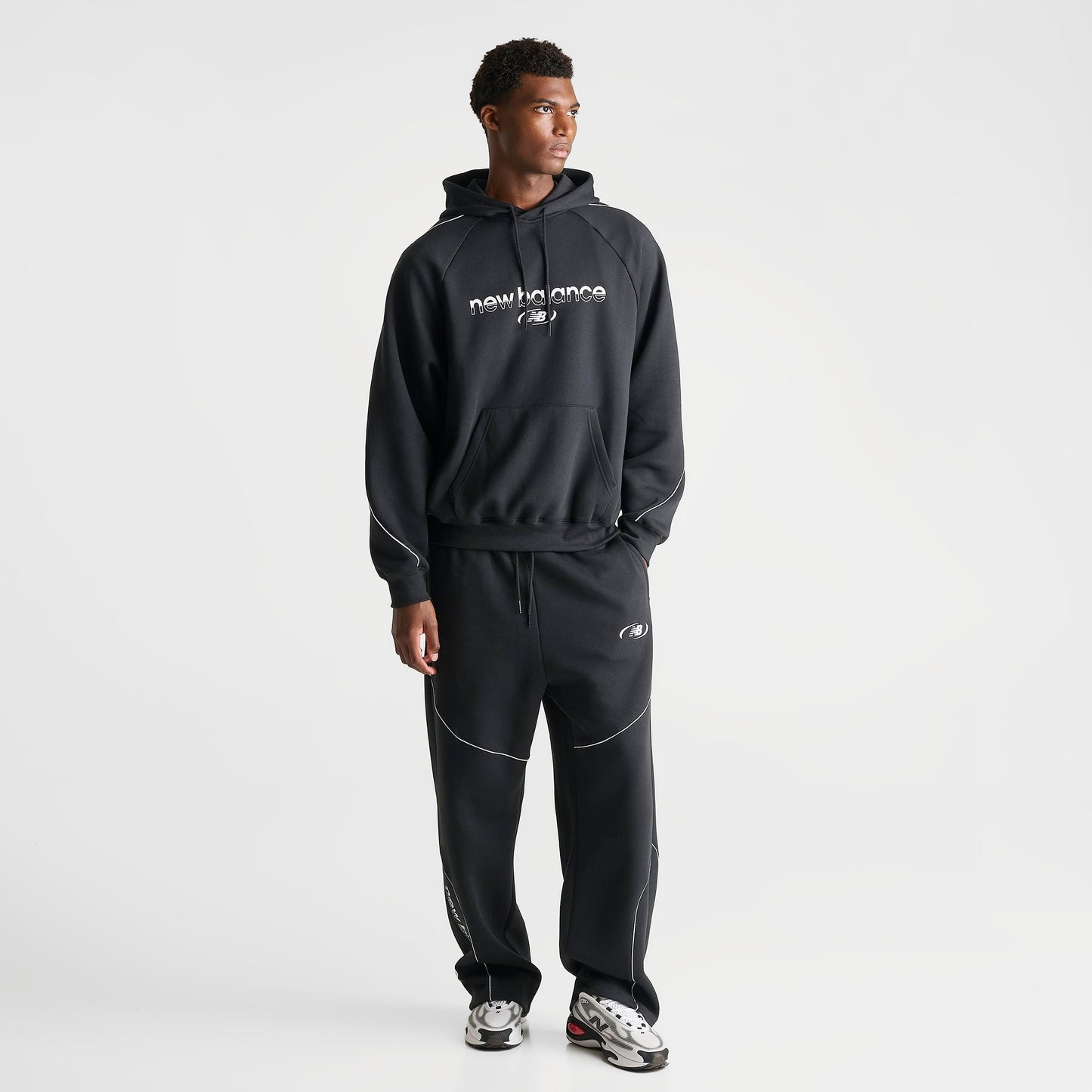Men's New Balance Trackside Fleece Sweatpants - Black/White