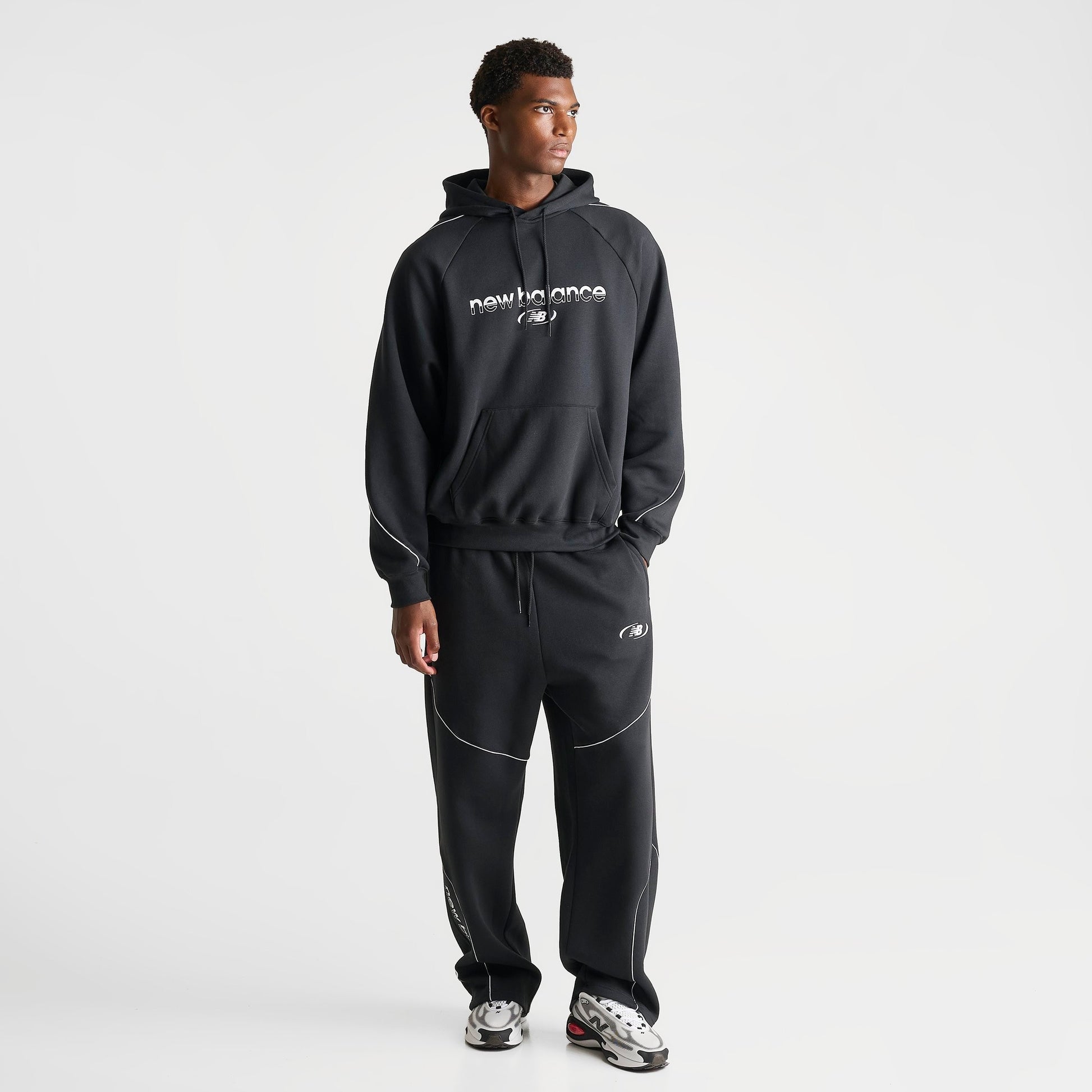 Men's New Balance Trackside Fleece Sweatpants - Black/White