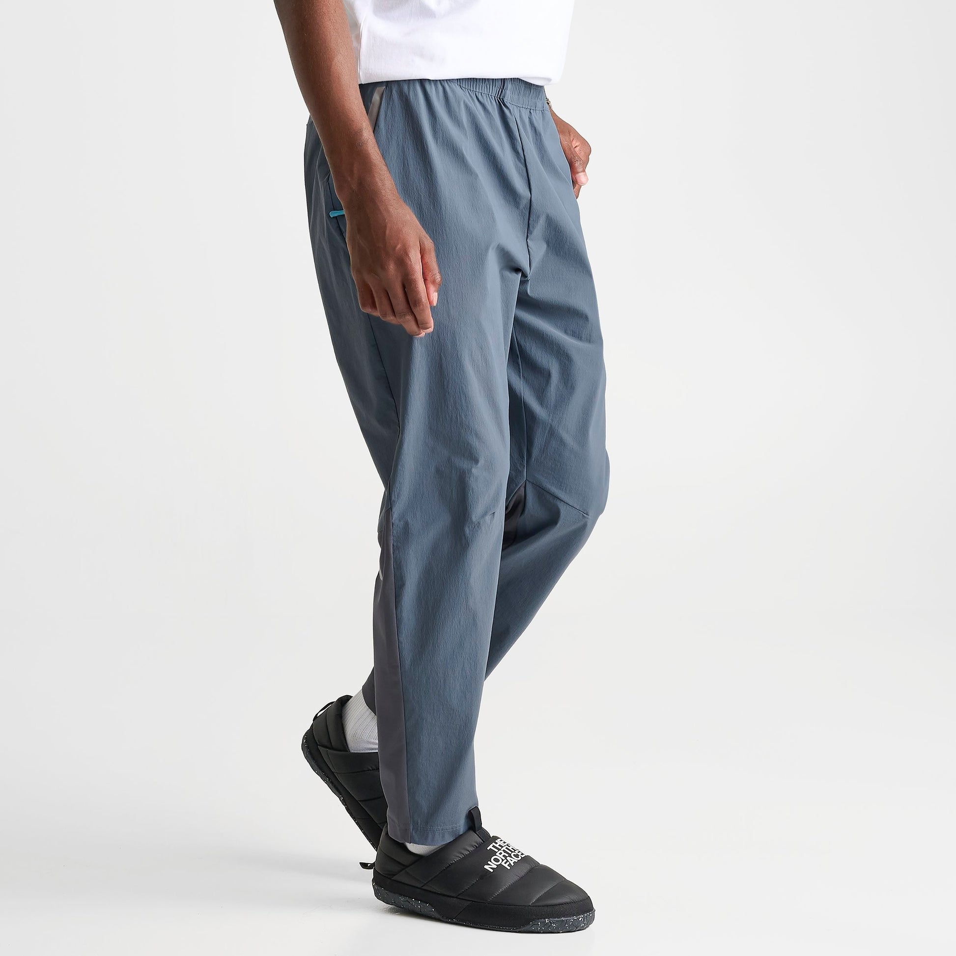 Men's The North Face Performance Woven Track Pants - Granite Grey