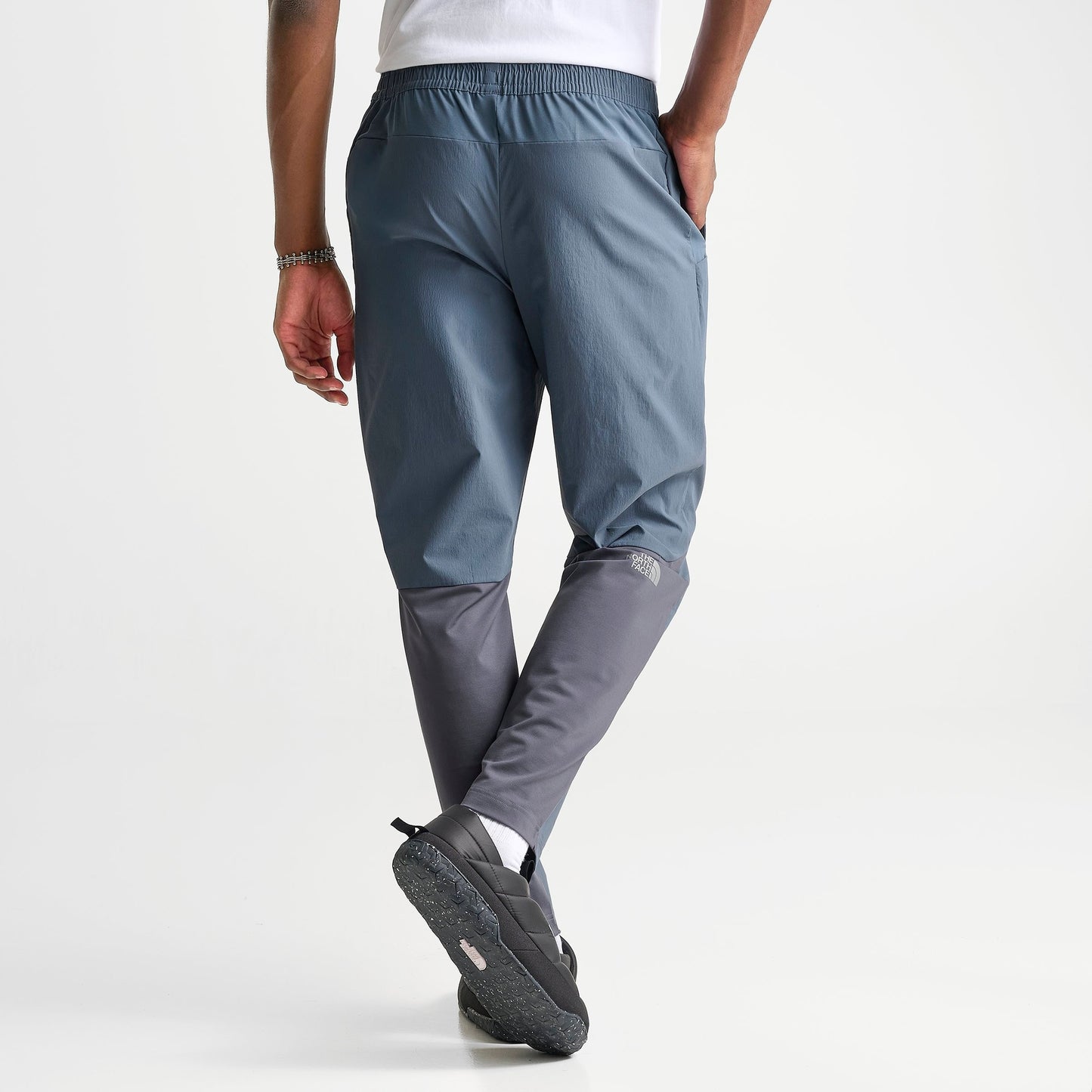 Men's The North Face Performance Woven Track Pants - Granite Grey